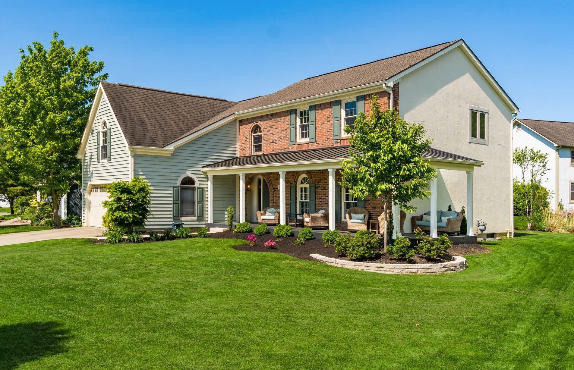 1069 Arcaro Dr, Columbus, OH 43230-3858
