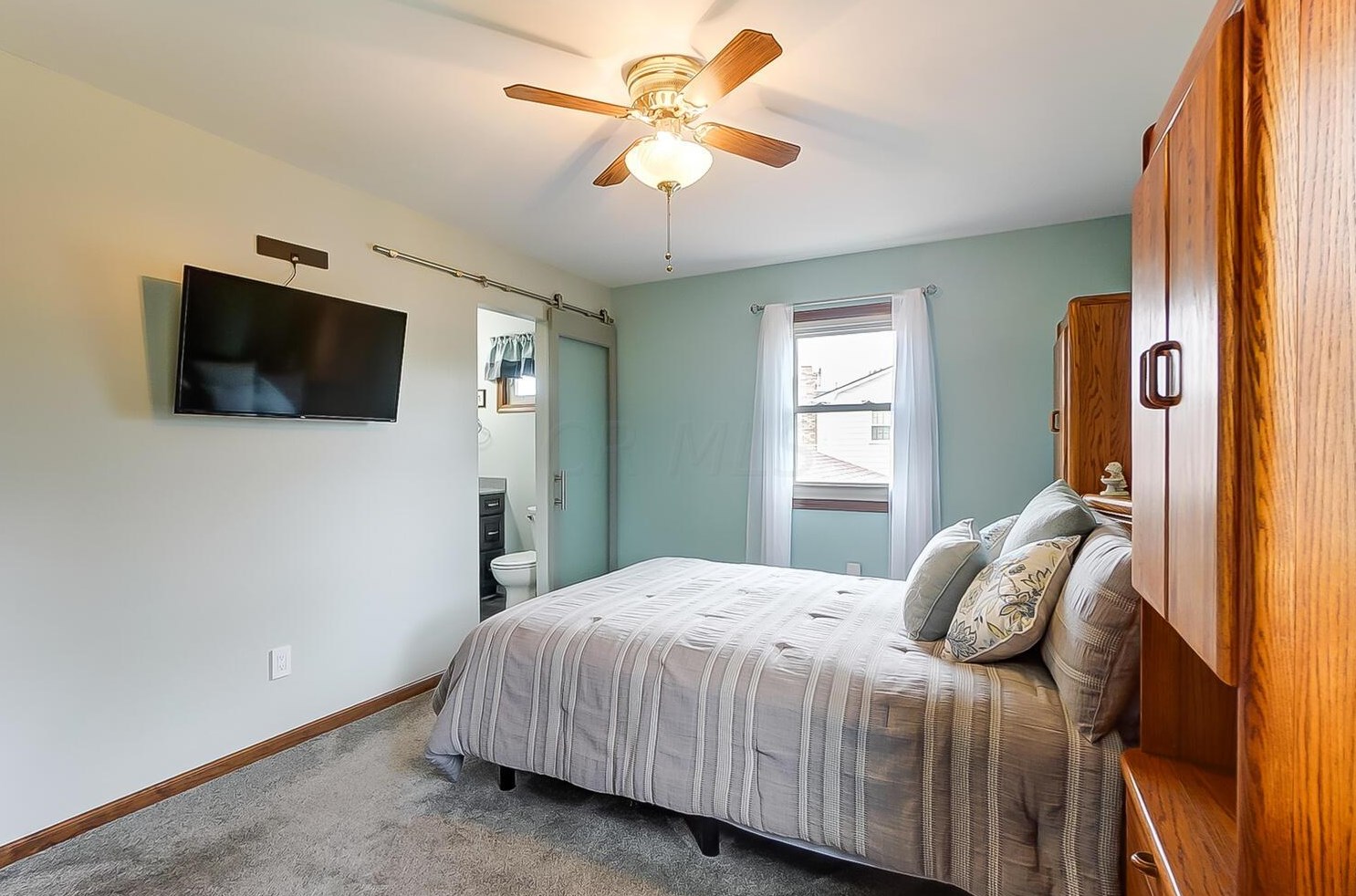 6359 Youngland Dr, Columbus OH 43228-9478 exterior