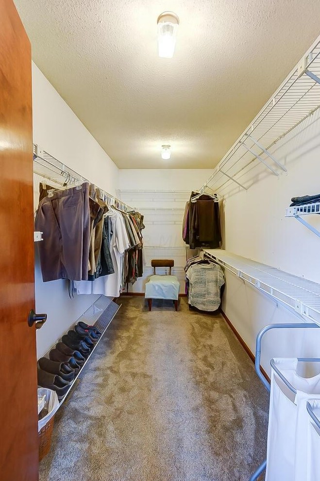 6359 Youngland Dr, Columbus OH 43228-9478 exterior