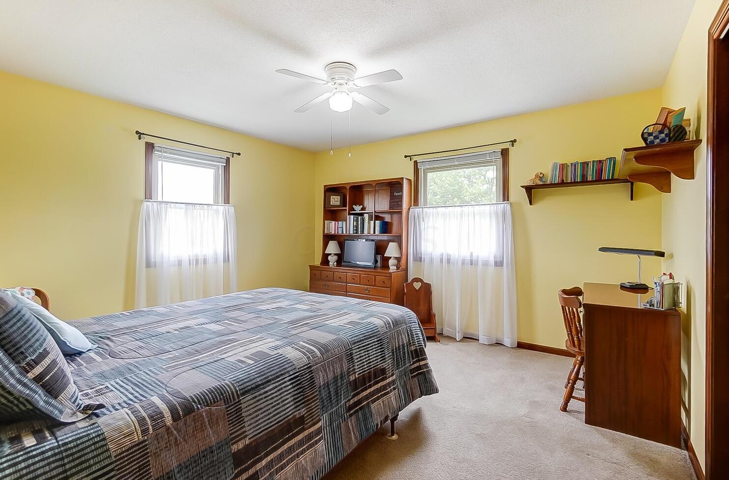 6359 Youngland Dr, Columbus OH 43228-9478 exterior