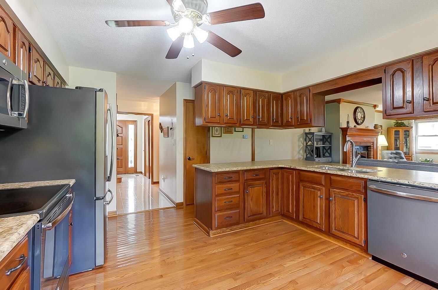 6359 Youngland Dr, Columbus OH 43228-9478 exterior