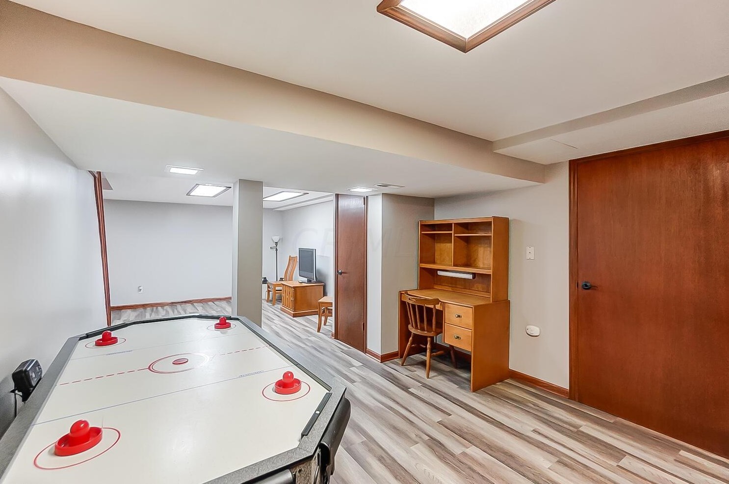 6359 Youngland Dr, Columbus OH 43228-9478 exterior