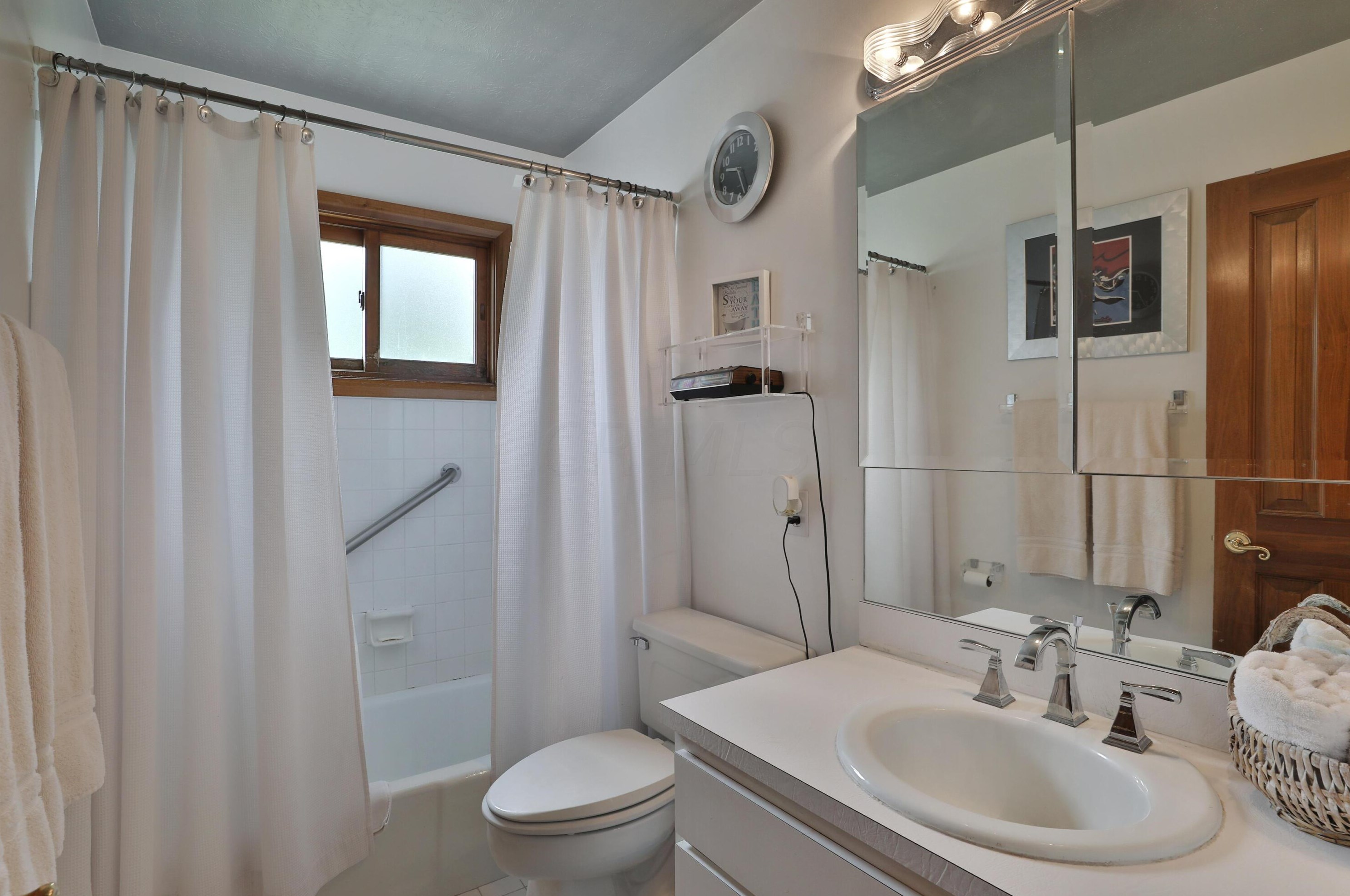 1320 Seymour Ave, Columbus OH 43206-1839 exterior