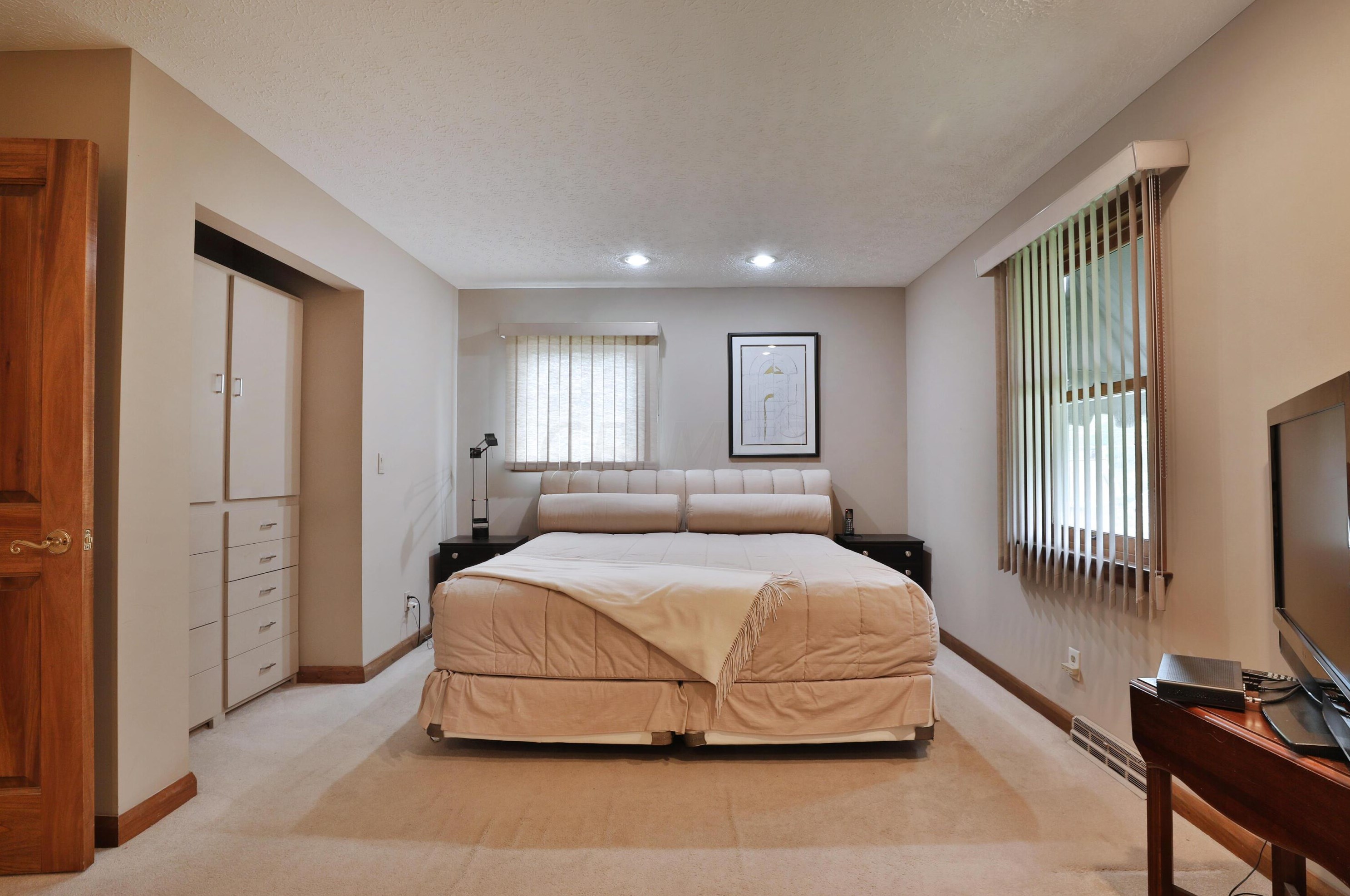 1320 Seymour Ave, Columbus OH 43206-1839 exterior