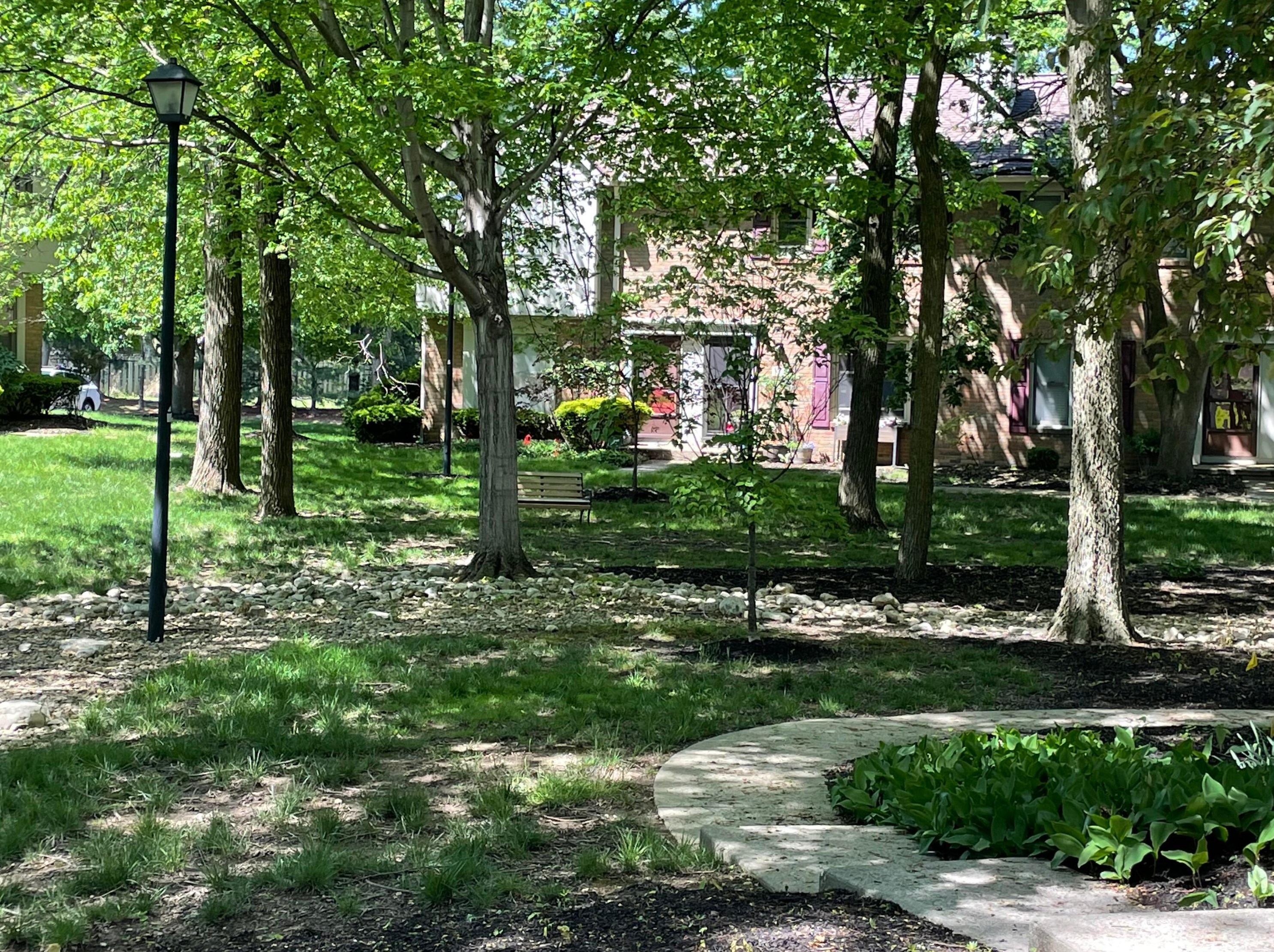 5266 Bethel Woods Dr, Columbus, OH 43220-5821