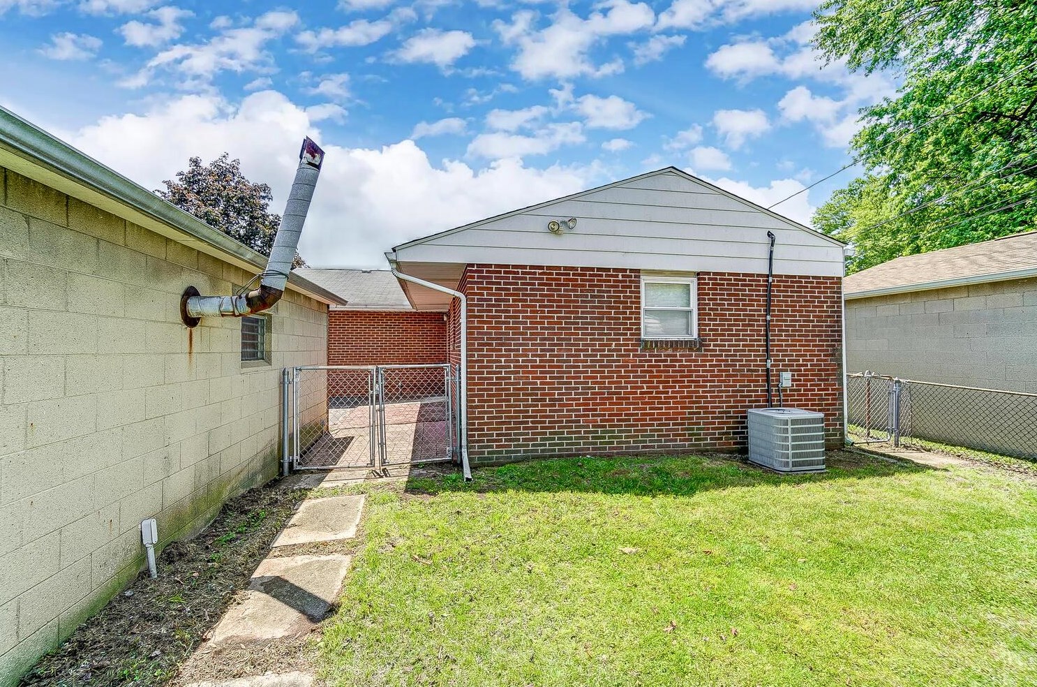 178 Cullman Rd, Columbus OH 43207-3063 exterior