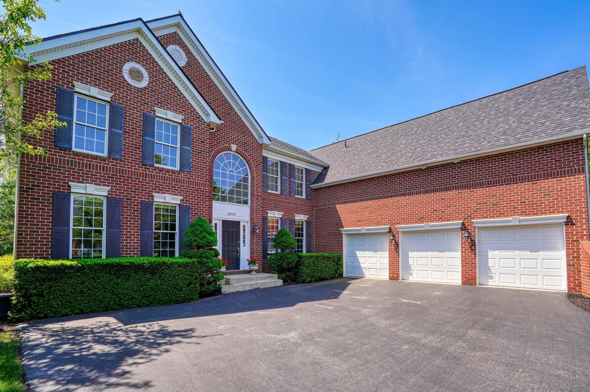 4847 Vista Ridge Dr, Dublin, OH 43017-8672