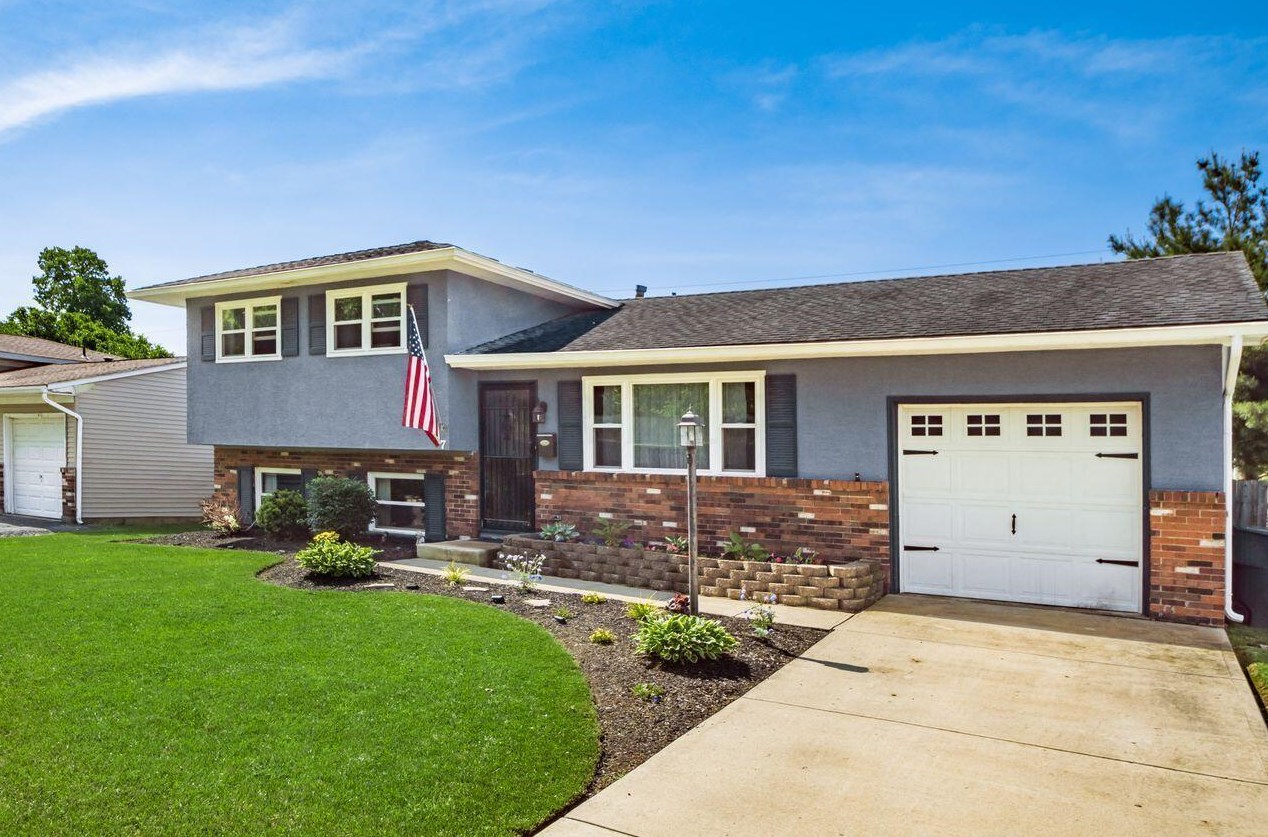 2967 Easthaven Dr, Columbus, OH 43232-3823