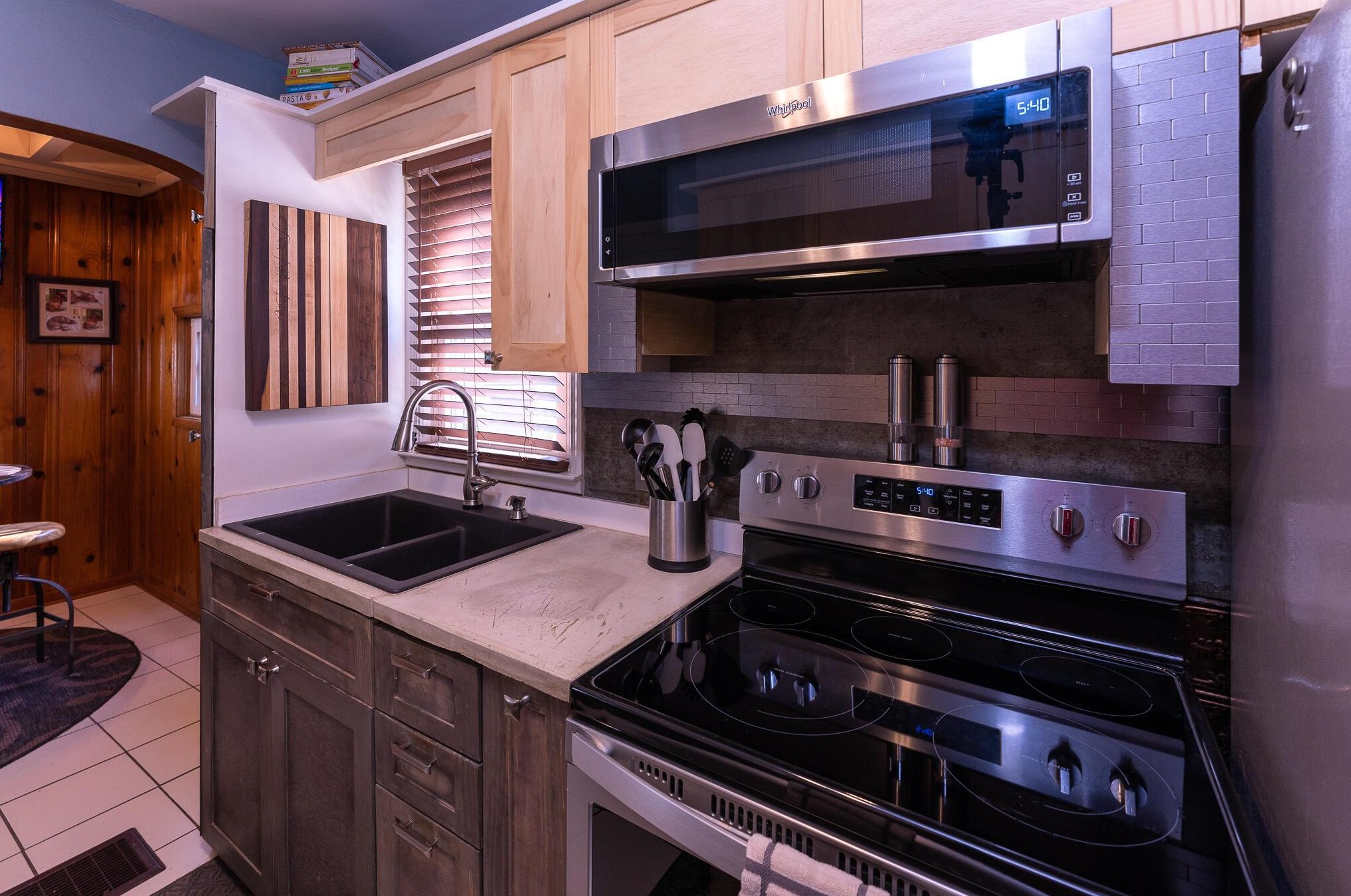 175 Chase Rd, Columbus OH 43214-1179 exterior