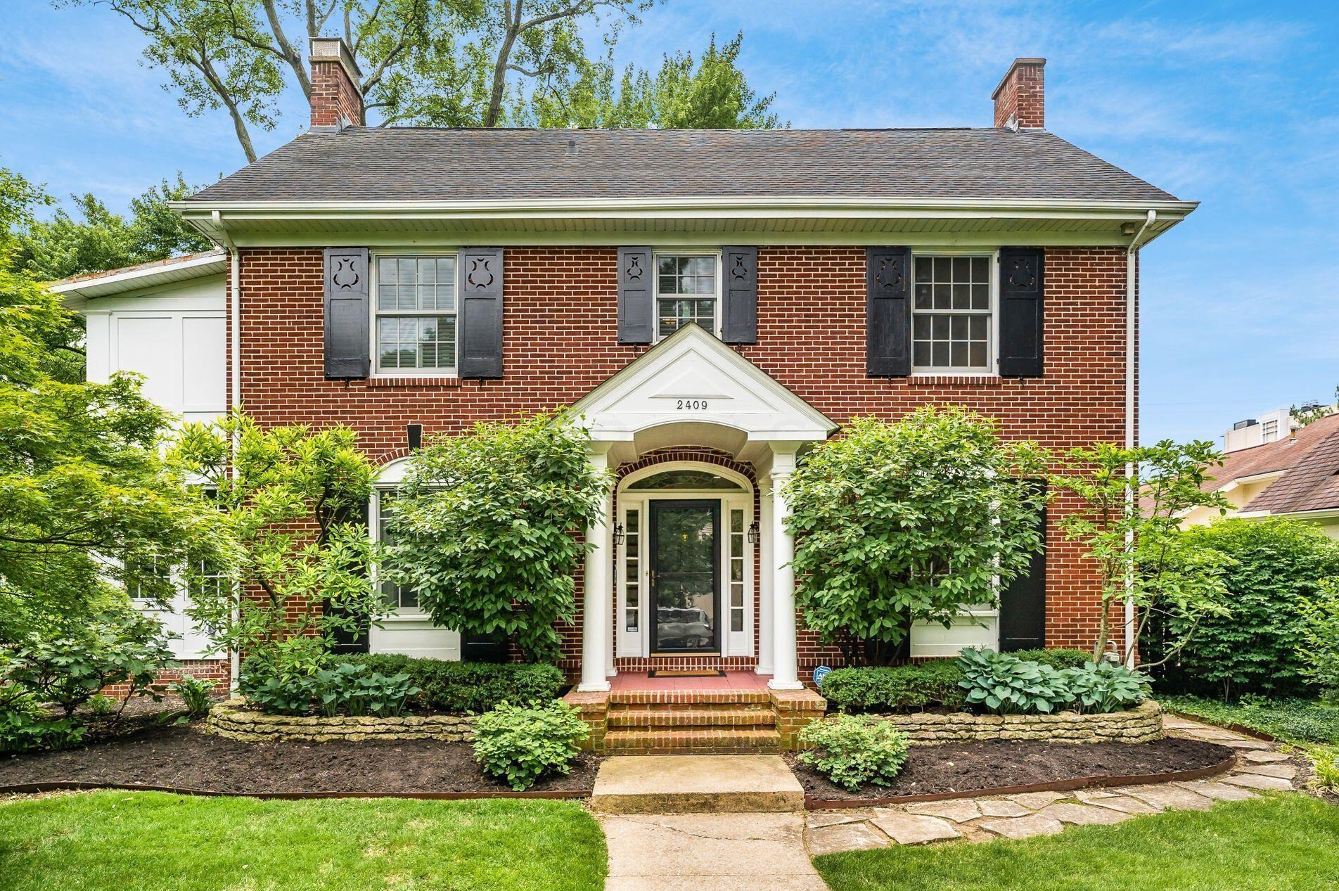 2409 Sherwood Rd, Columbus, OH 43209-2149