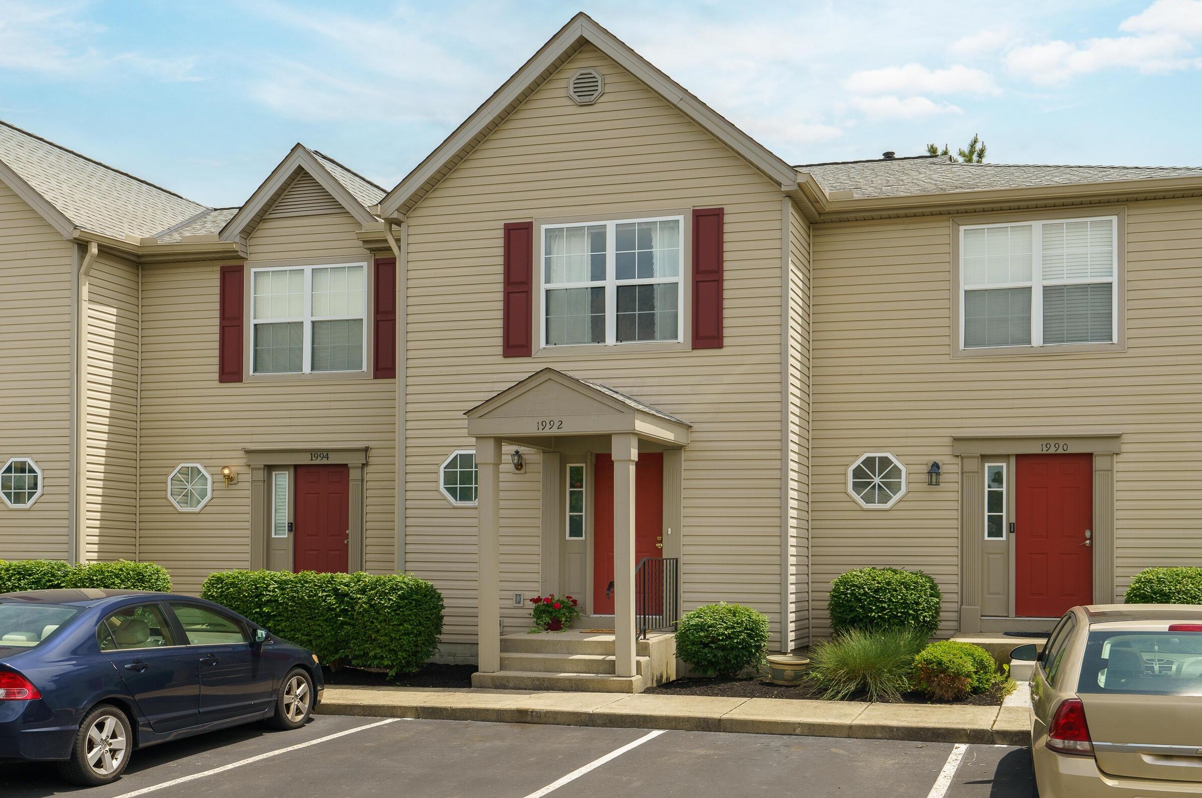 1992 Camino Ln, Hilliard, OH 43026-8799
