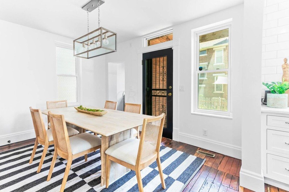 216 Monroe Ave, Columbus OH 43203-1444 exterior