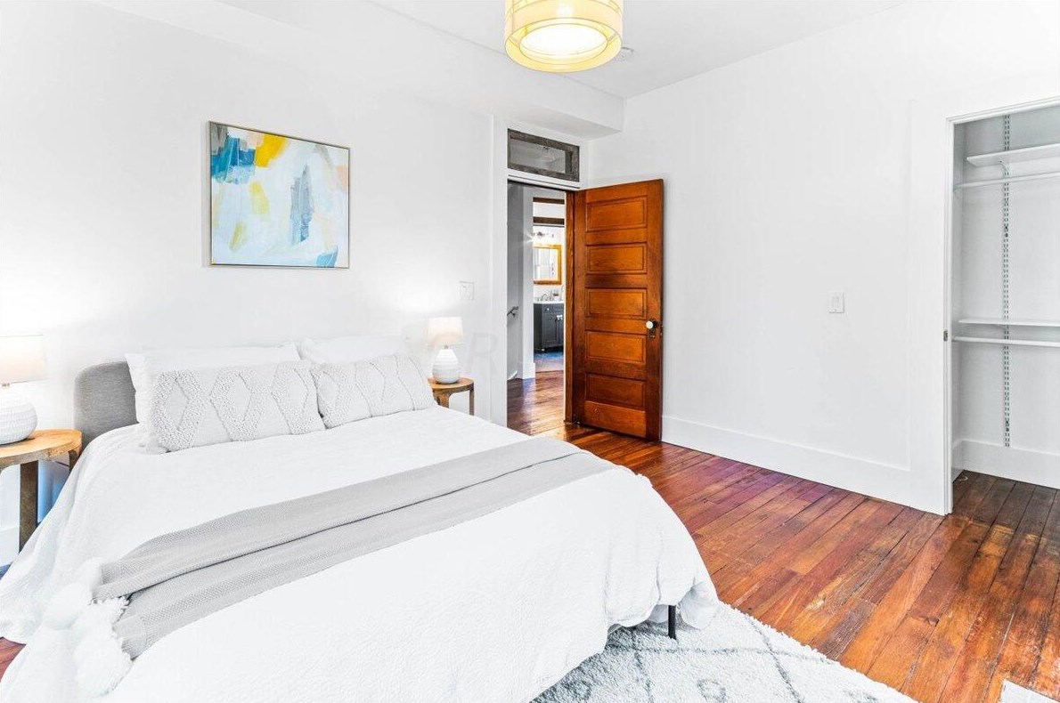 216 Monroe Ave, Columbus OH 43203-1444 exterior