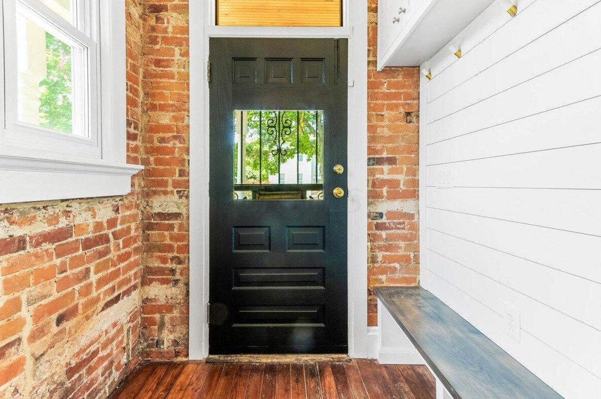 216 Monroe Ave, Columbus, OH 43203-1444