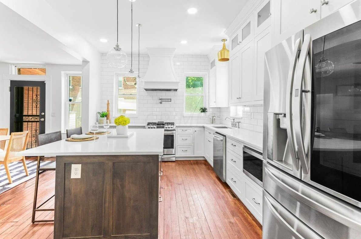 216 Monroe Ave, Columbus OH 43203-1444 exterior