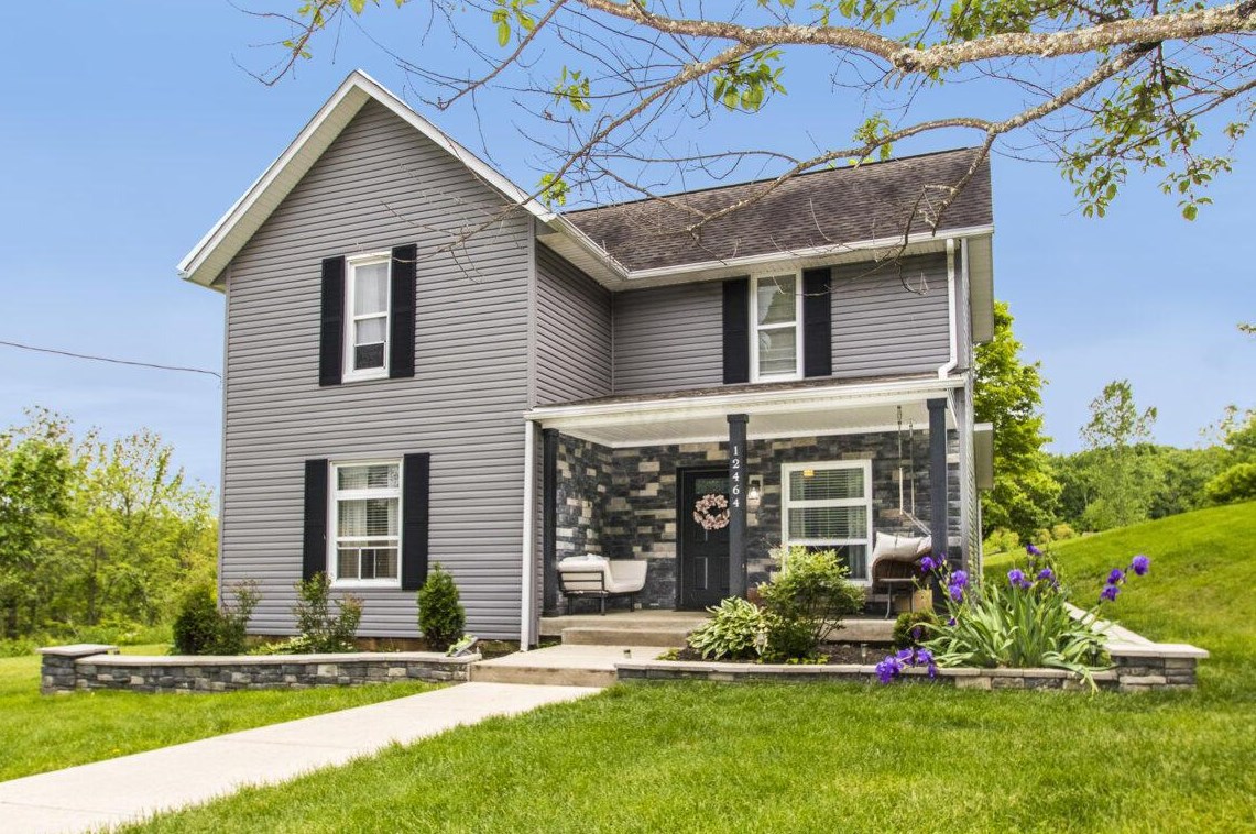 12464 Laurel Hill Rd, Thornville, OH 43076