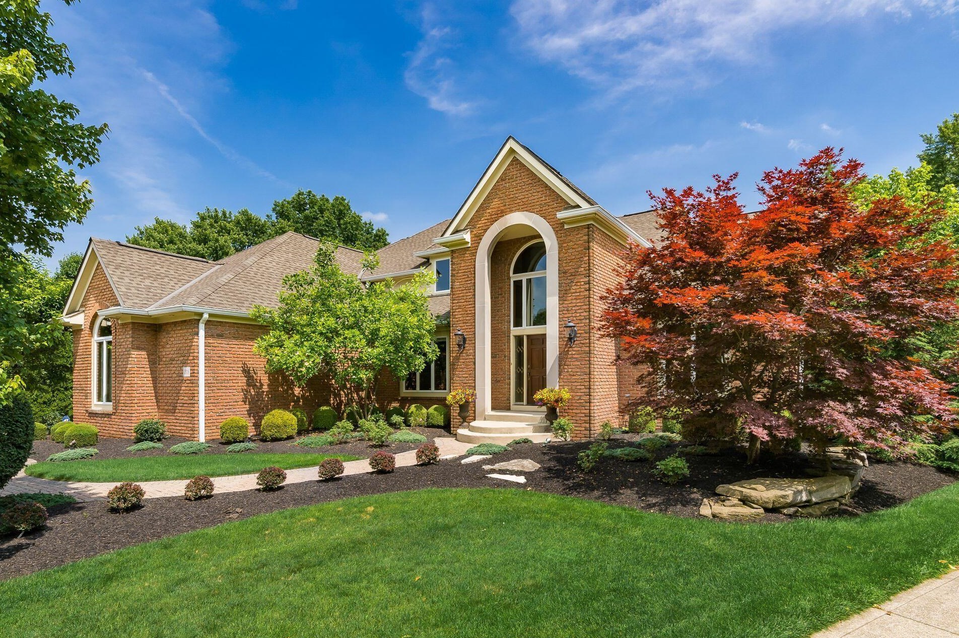 209 Springbrook Pl, Columbus, OH 43230-6240