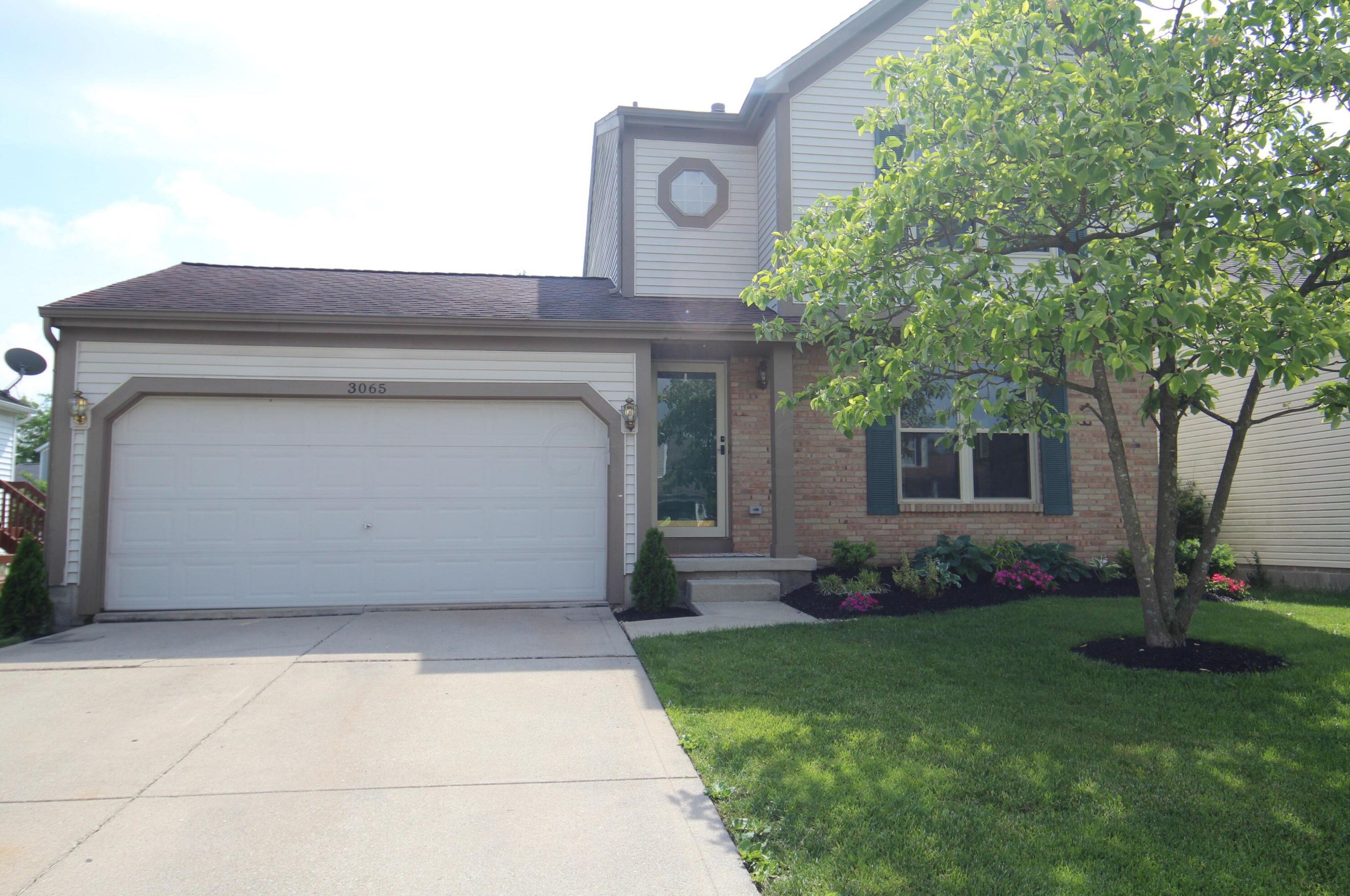 3065 Olympic Club Dr, Pickerington, OH 43147-8690