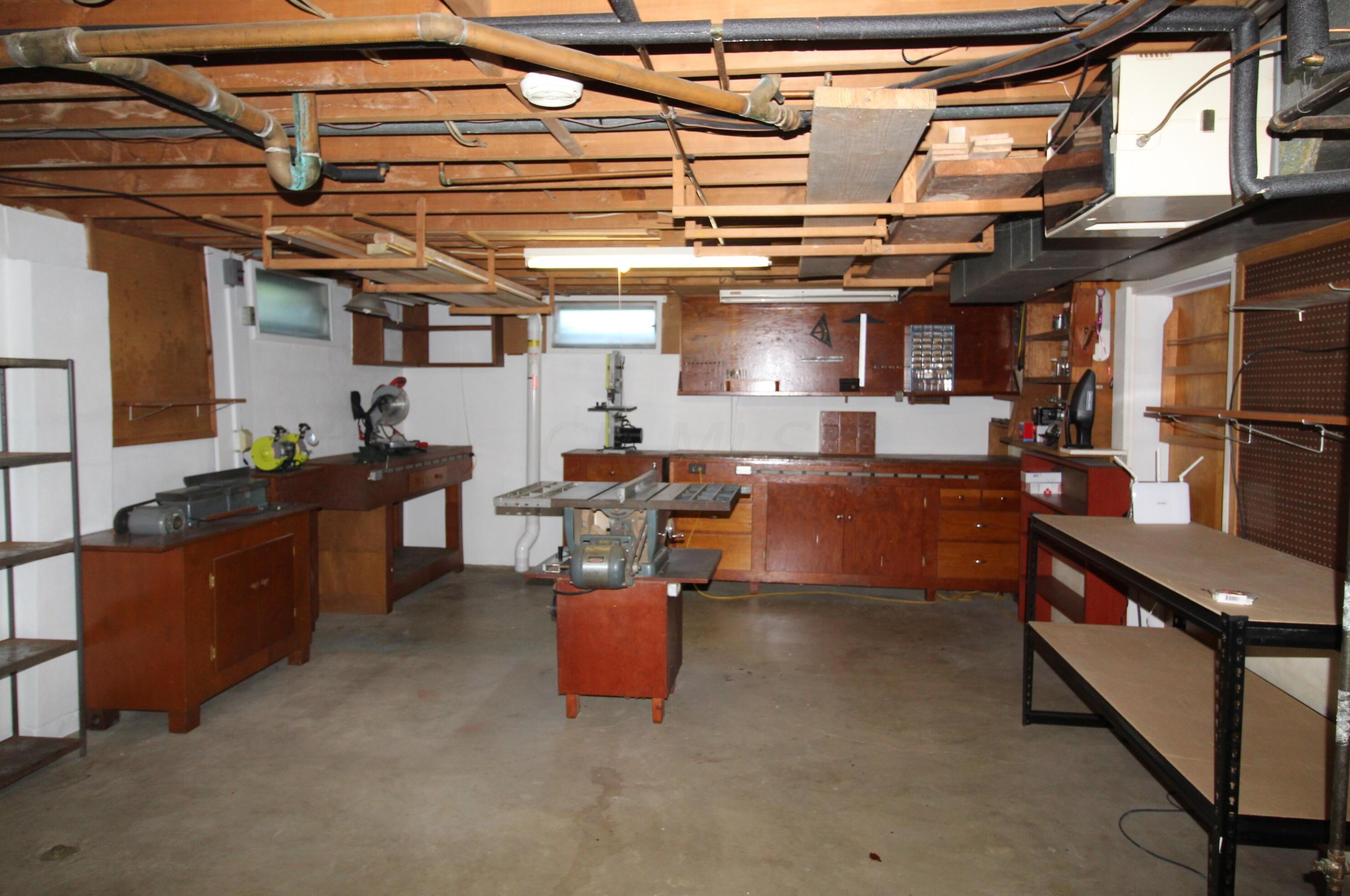 5443 Redwood Rd, Columbus OH 43229-4409 exterior