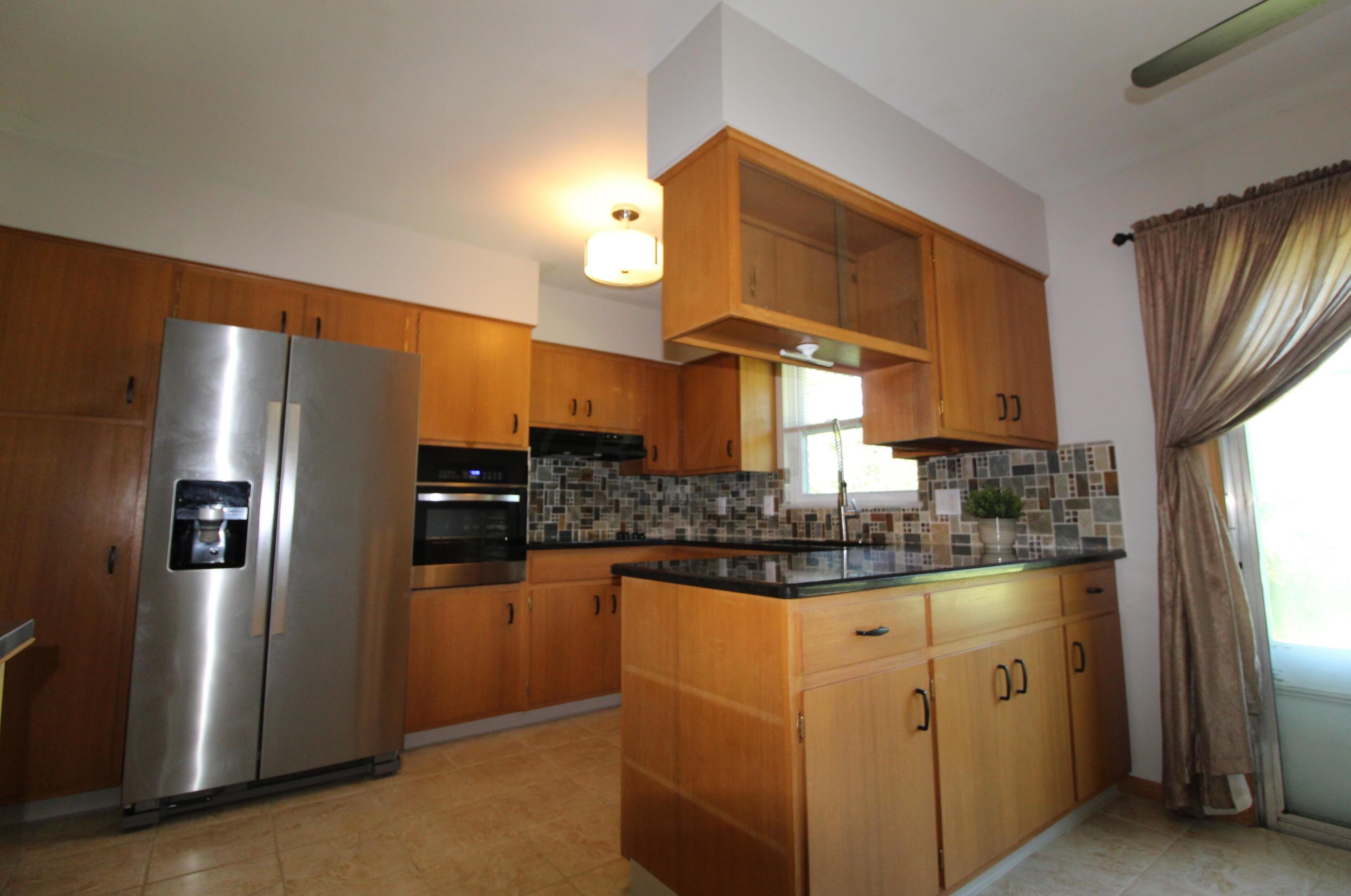 5443 Redwood Rd, Columbus OH 43229-4409 exterior