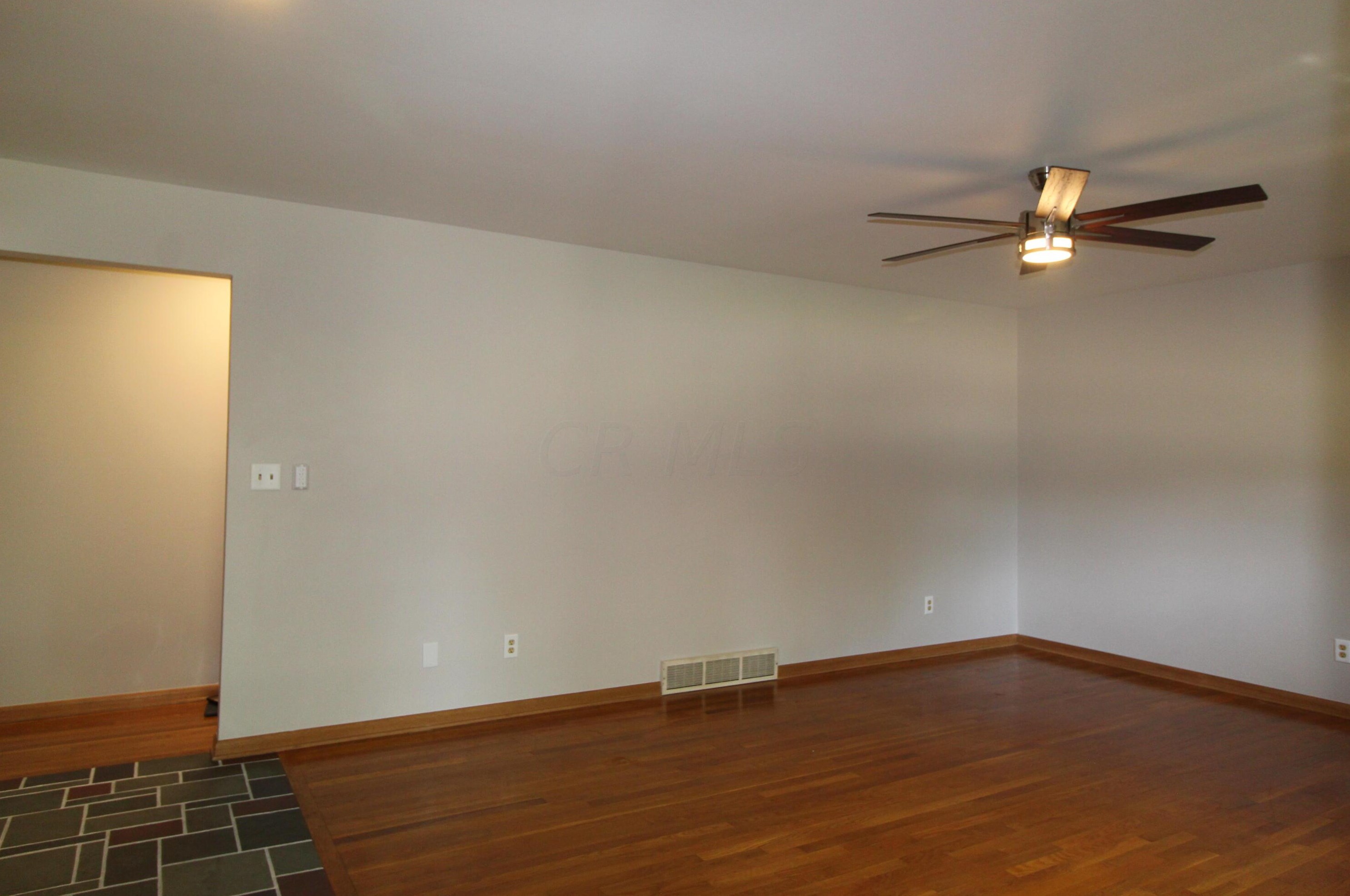 5443 Redwood Rd, Columbus OH 43229-4409 exterior