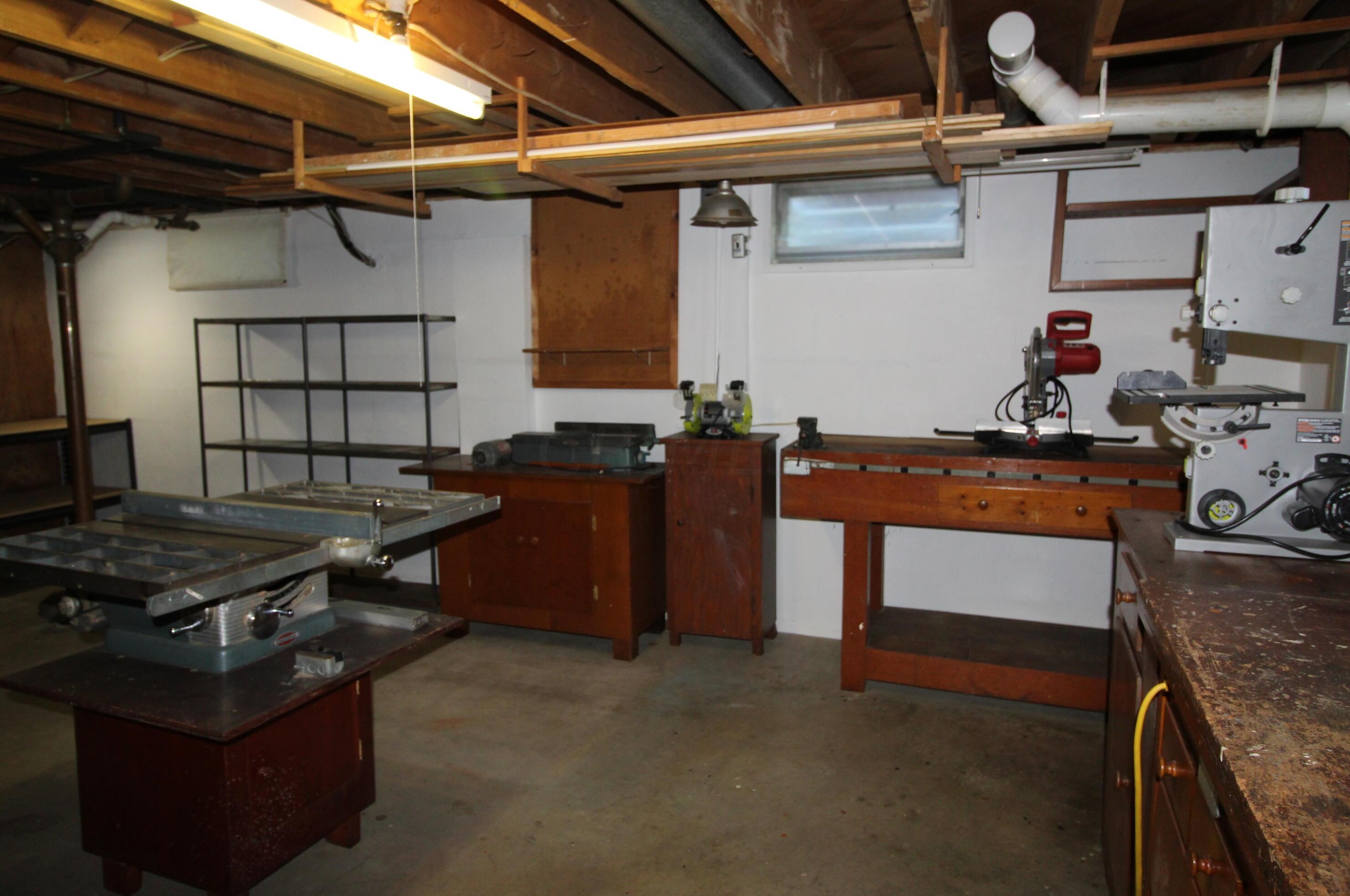 5443 Redwood Rd, Columbus OH 43229-4409 exterior