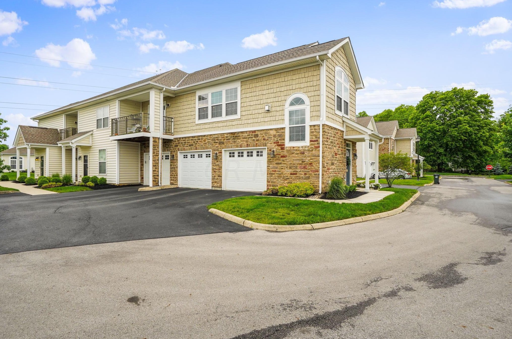 5103 Dinard Way, Columbus, OH 43221-5689