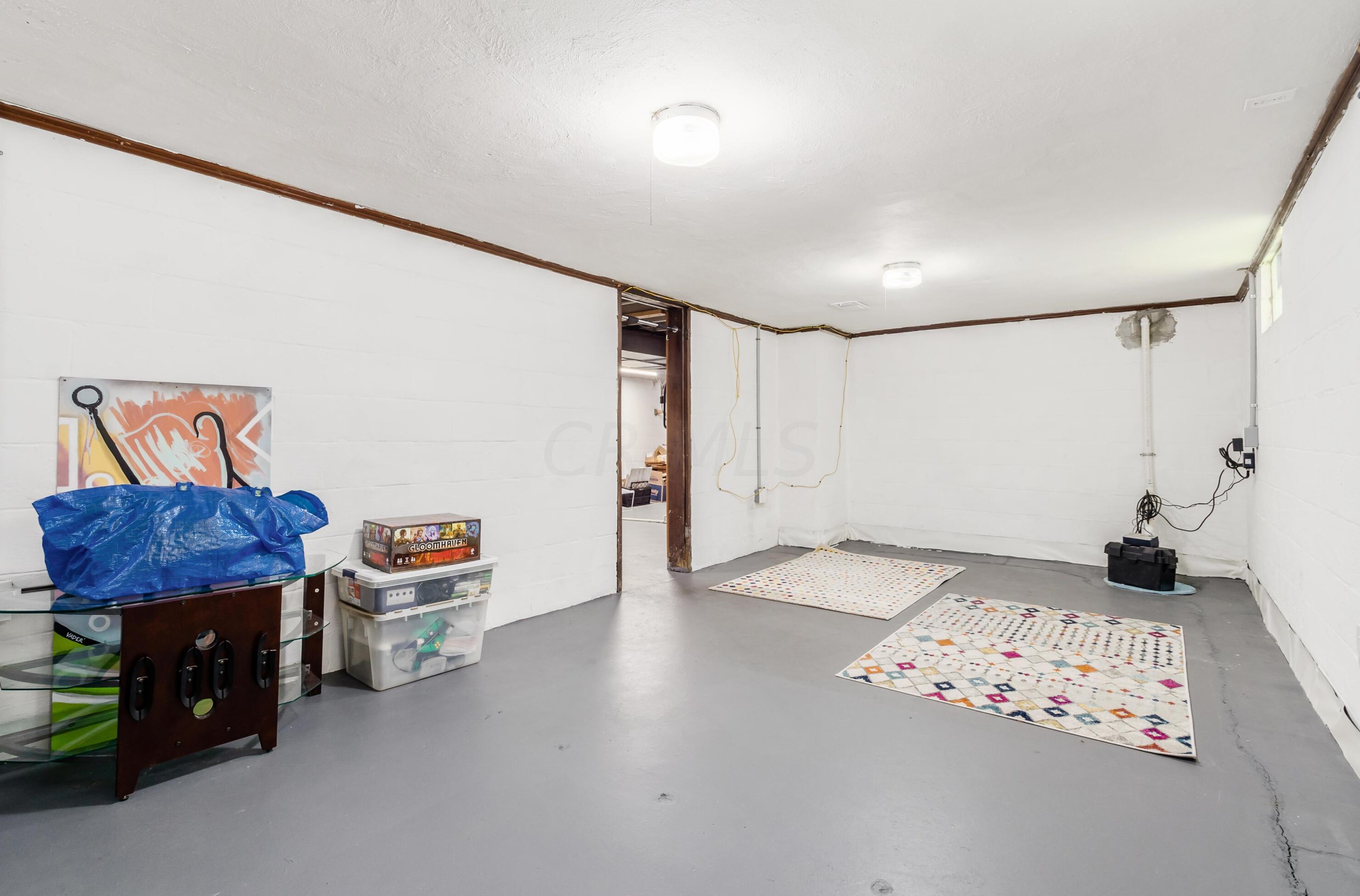 572 Clinton Hts Ave, Columbus OH 43202-1318 exterior