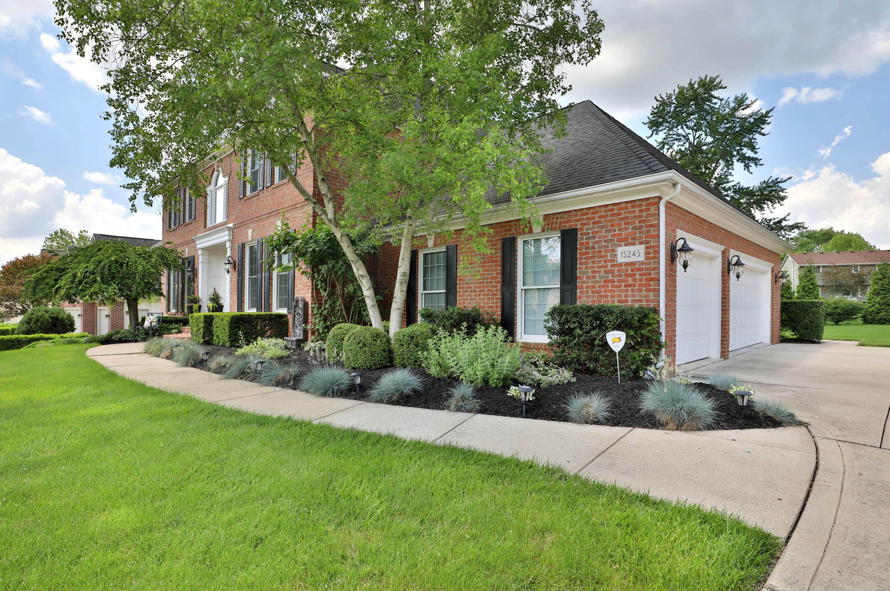 13243 Wellesley Dr, Pickerington, OH 43147-8312