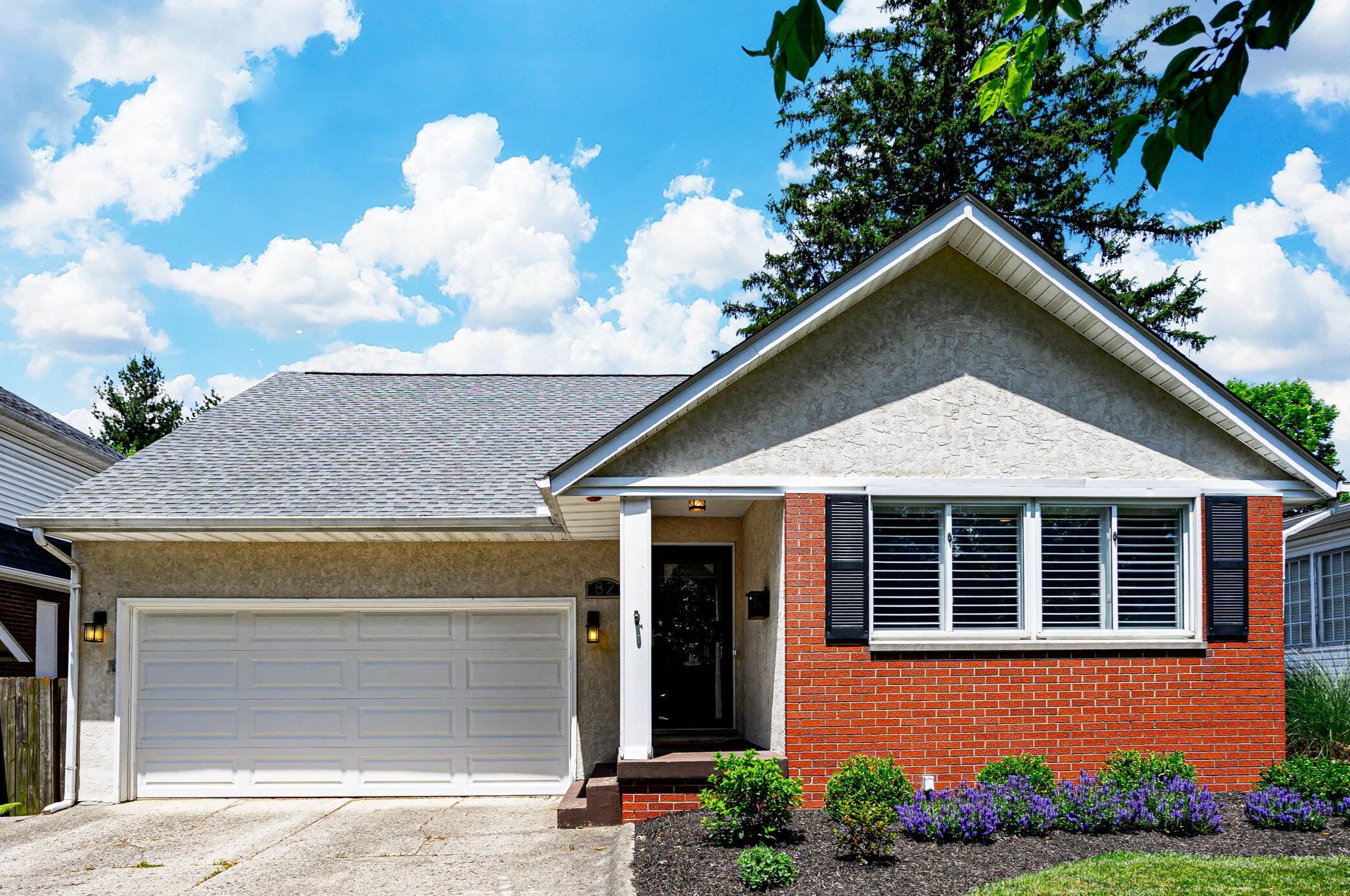 82 Richards Rd, Columbus OH 43214-3749 exterior