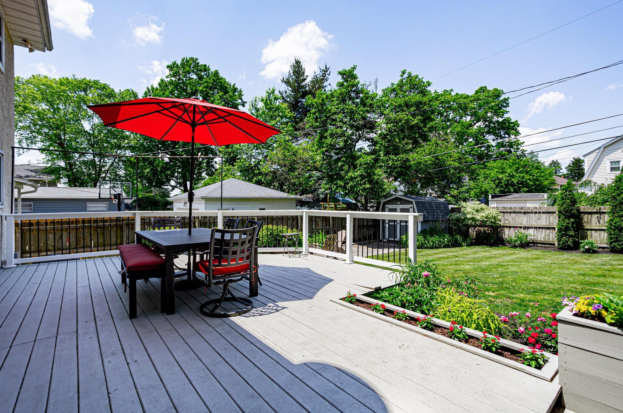 82 Richards Rd, Columbus OH 43214-3749 exterior