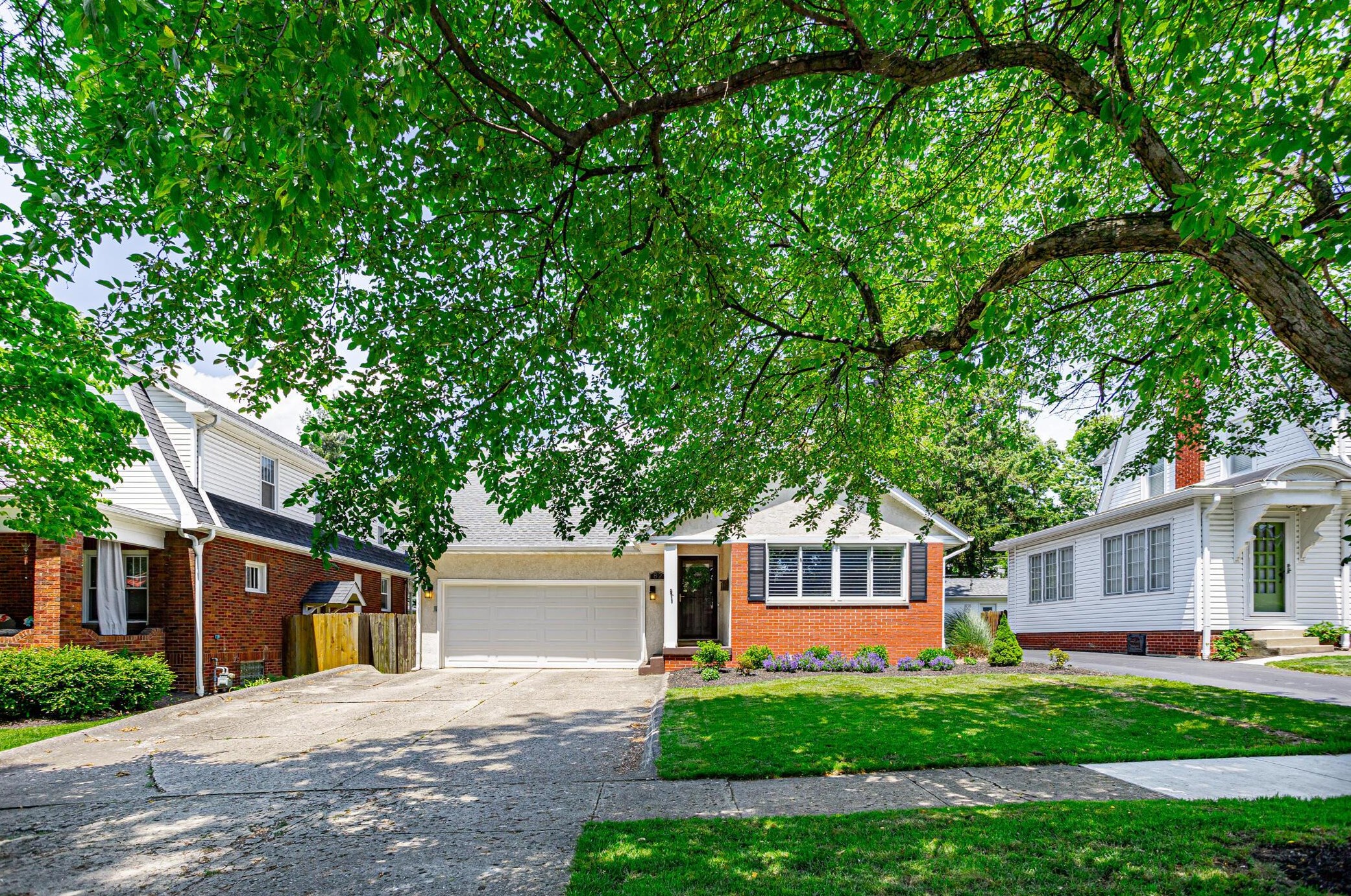 82 Richards Rd, Columbus OH 43214-3749 exterior