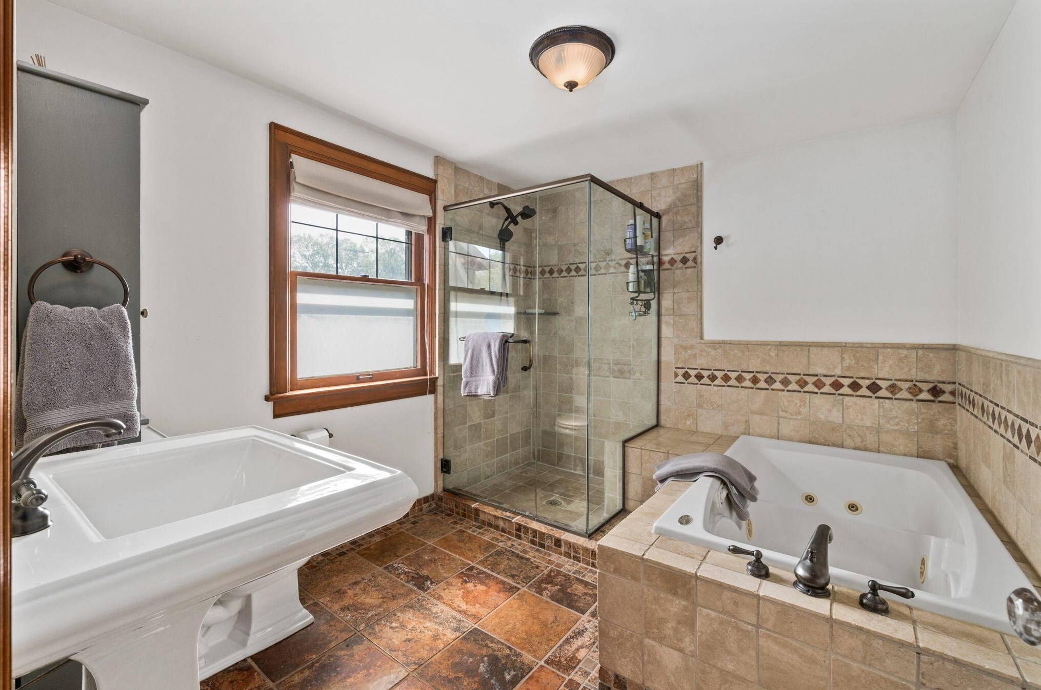 249 Blenheim Rd, Columbus OH 43214-3217 exterior