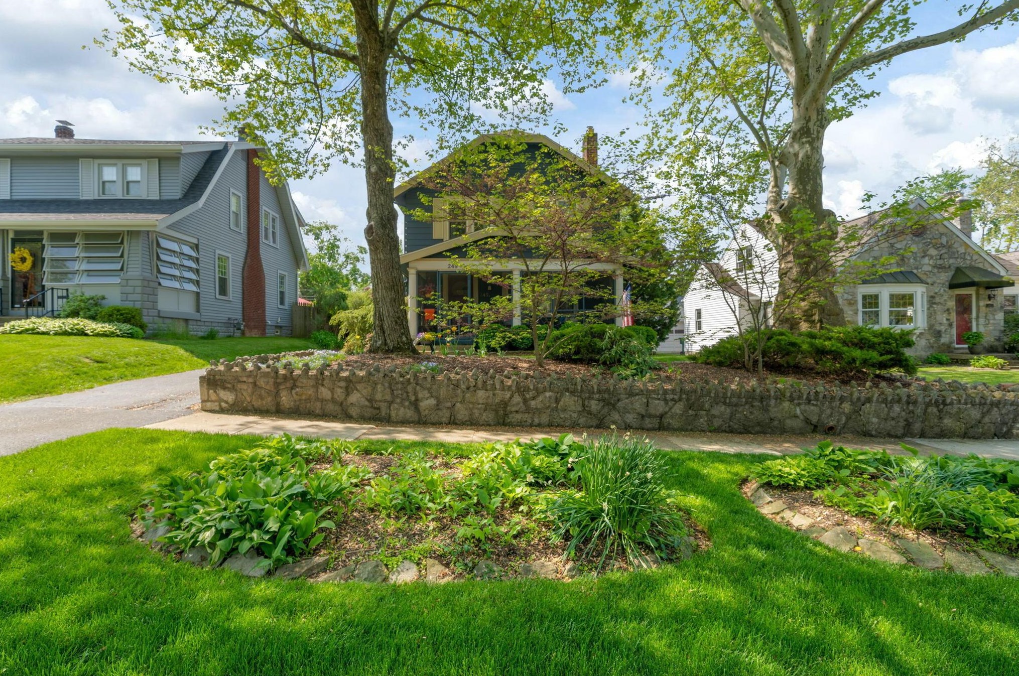 249 Blenheim Rd, Columbus, OH 43214-3217