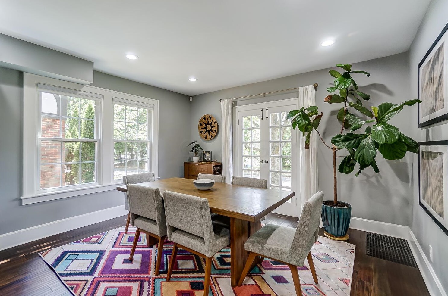 1885 Bryden Rd, Columbus OH 43205-2259 exterior