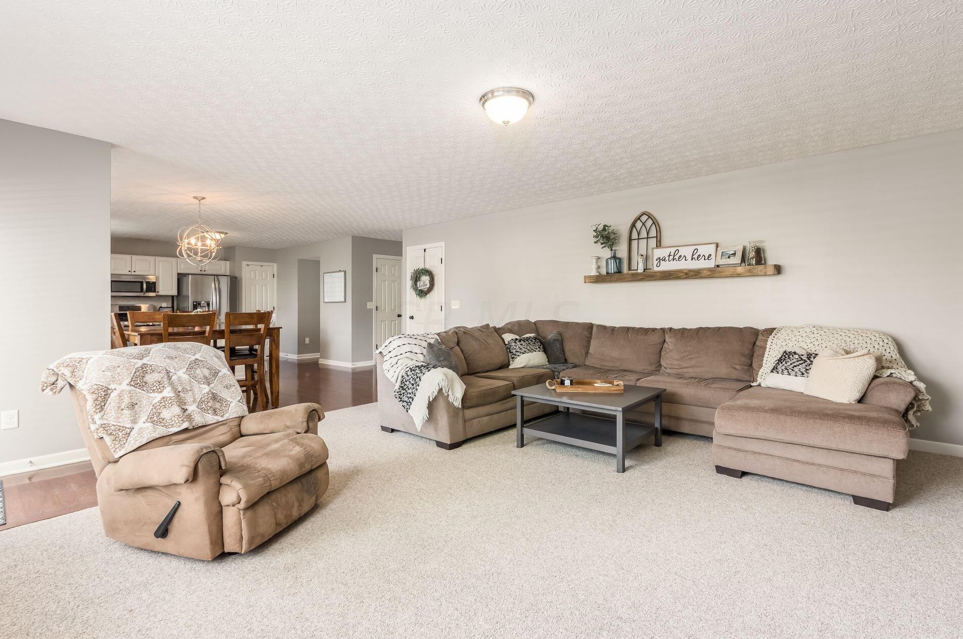 5411 Covington Mdw Dr, Westerville OH  43082-8366 exterior