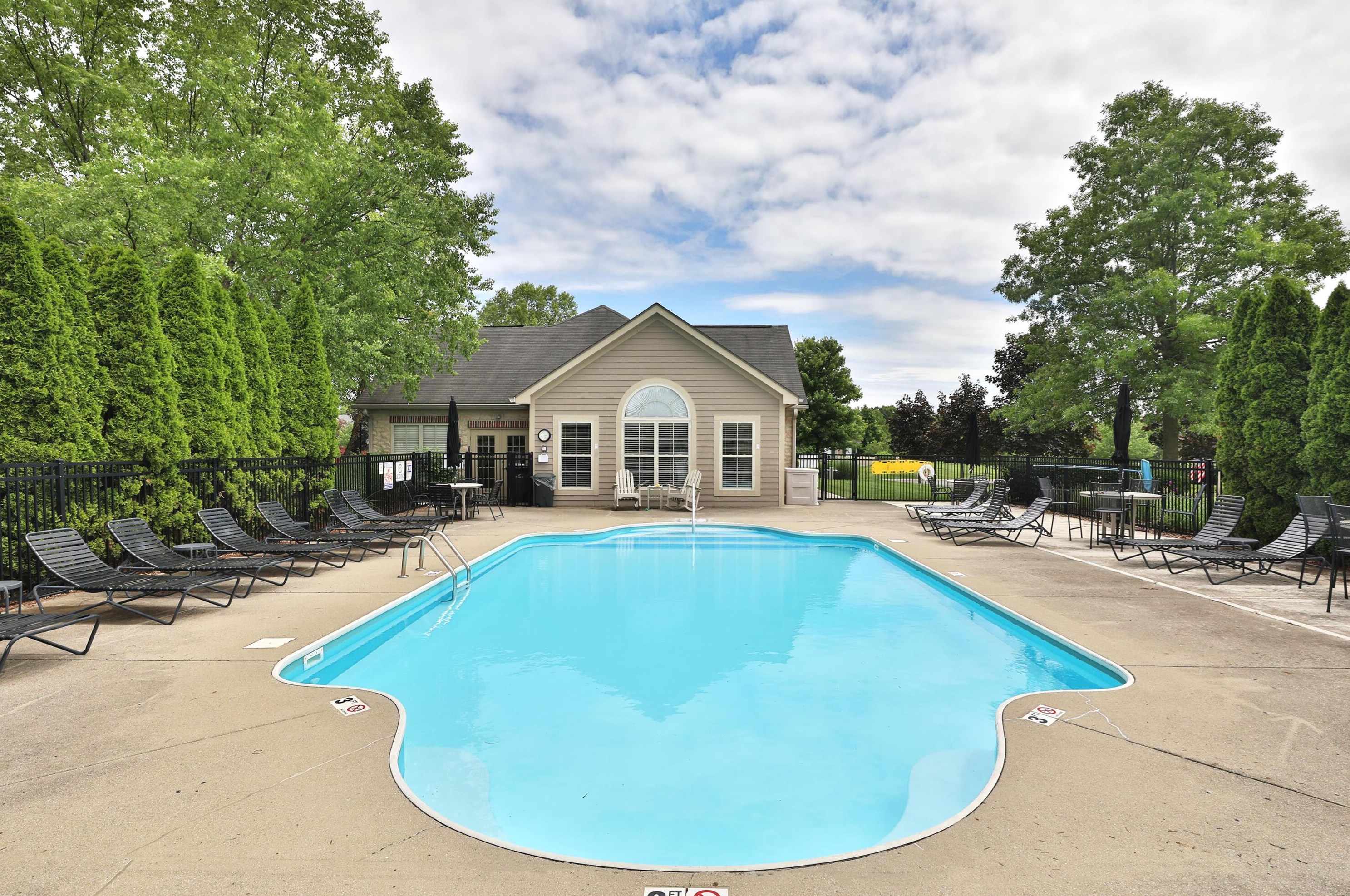 4452 Crimson Maple Ln, Westerville, OH 43082-7137