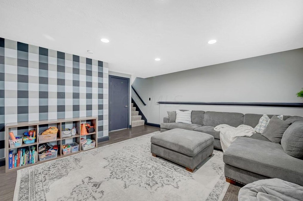 4234 Portobello Dr, Columbus OH 43230-5439 exterior