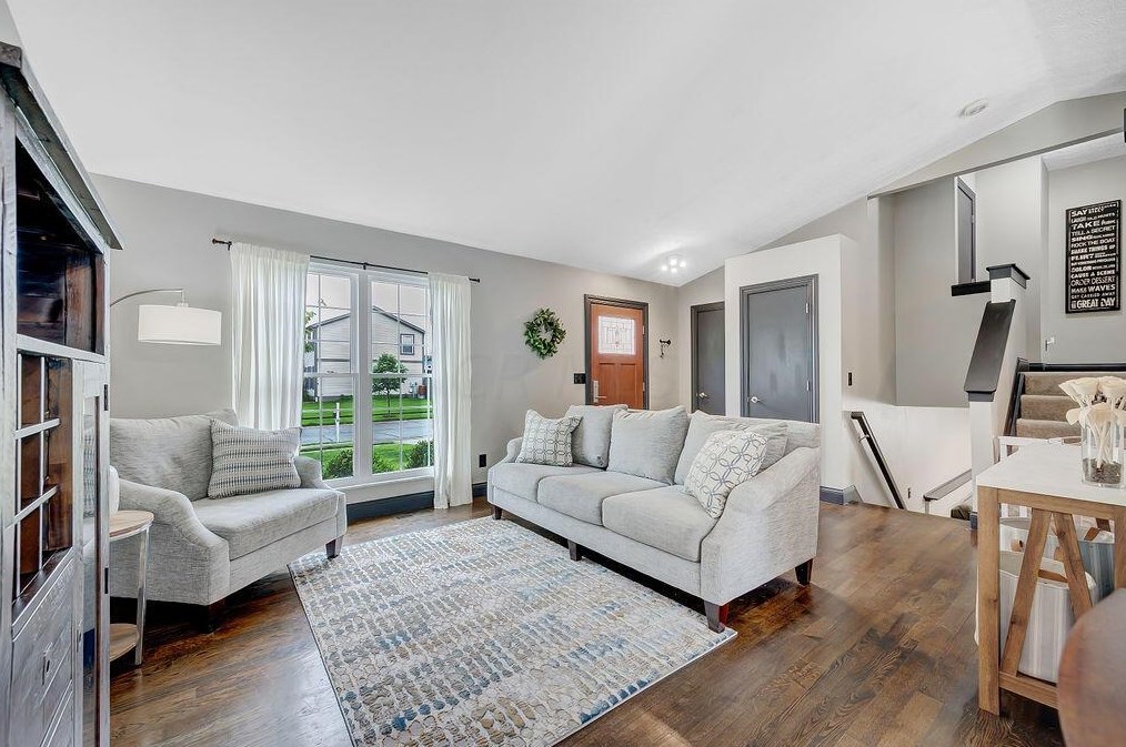 4234 Portobello Dr, Columbus OH 43230-5439 exterior