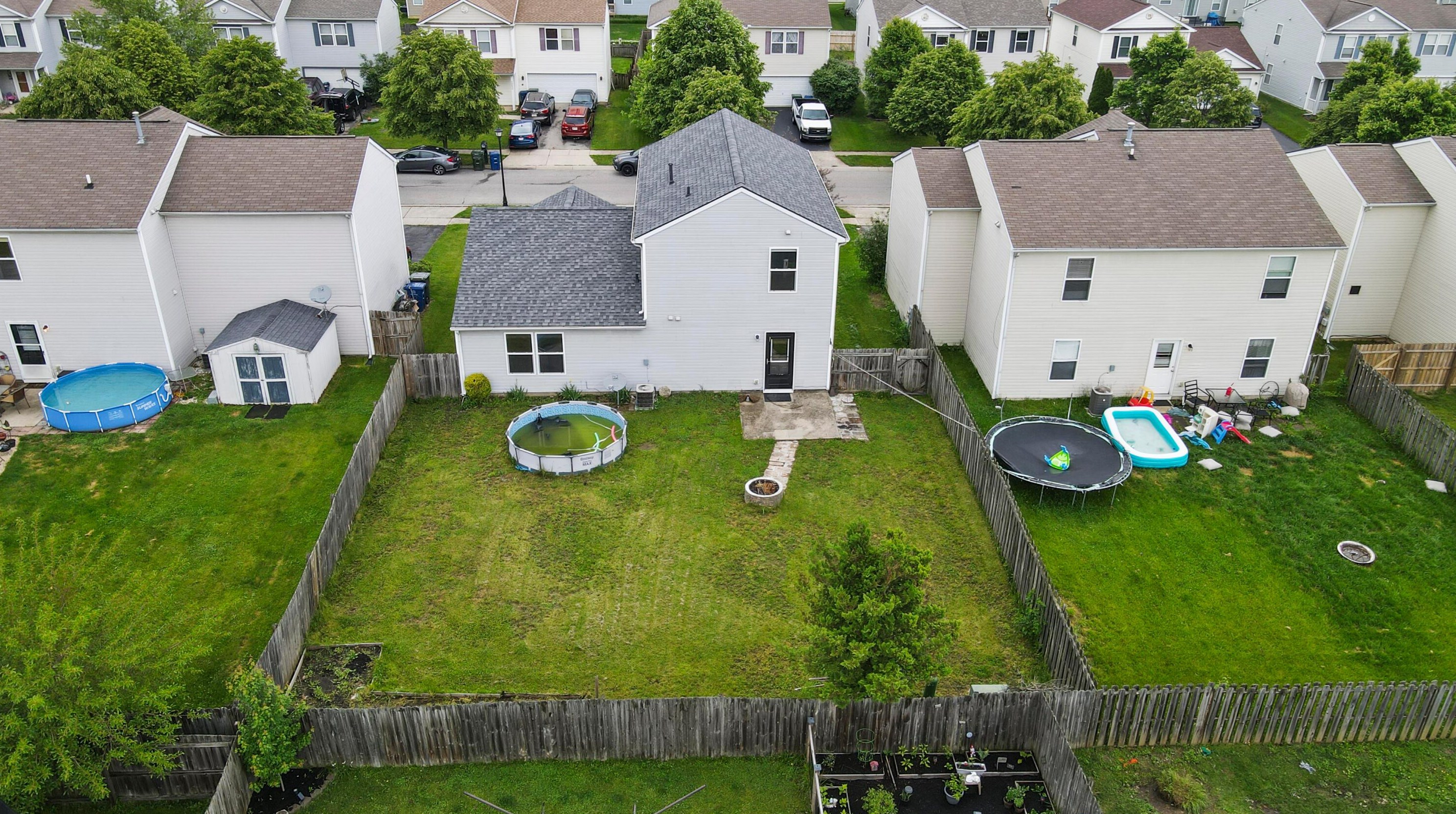 7483 Canal Highlands Blvd, Cnl Wnchstr OH  43110-8088 exterior