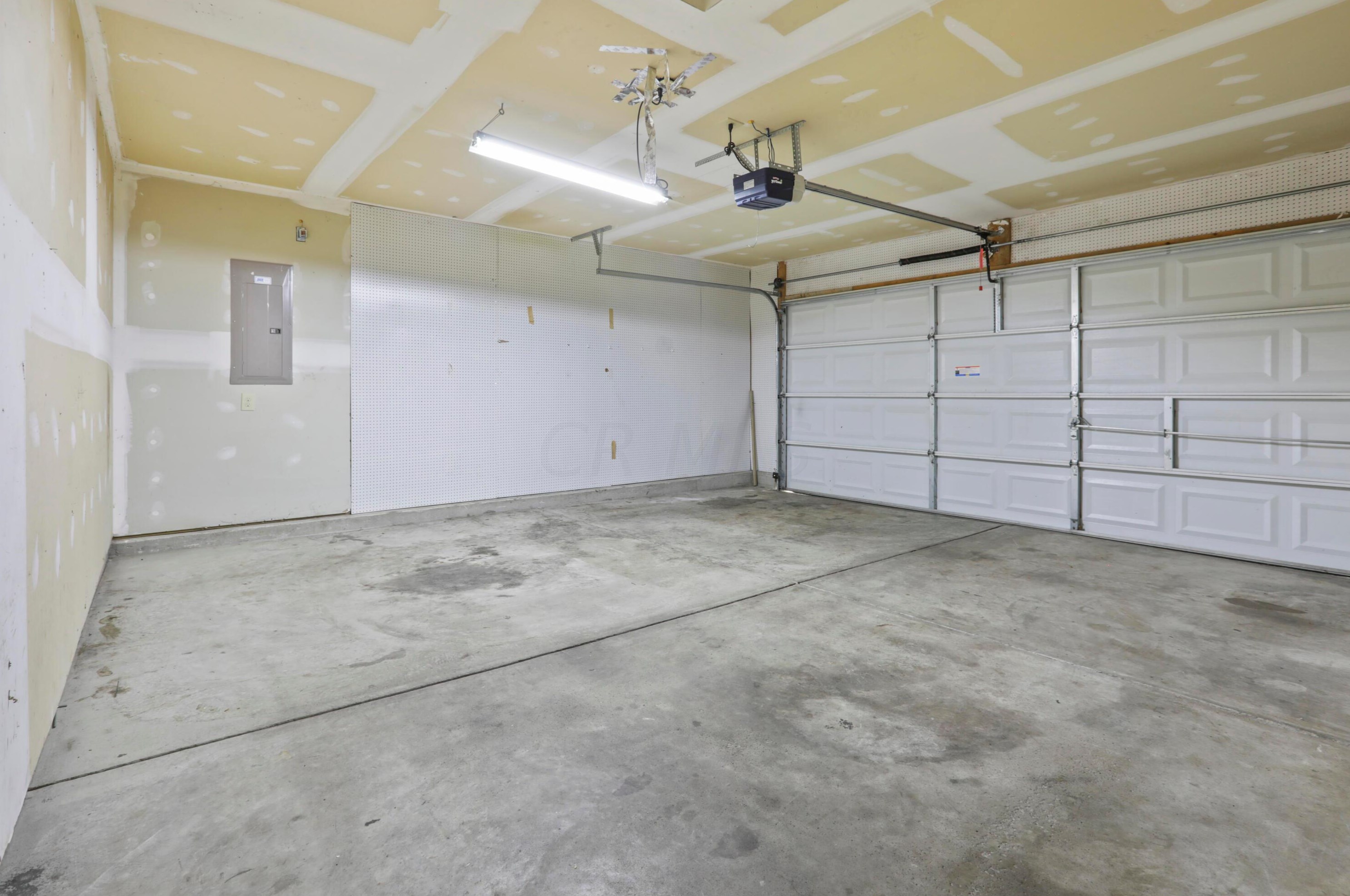 7483 Canal Highlands Blvd, Cnl Wnchstr OH  43110-8088 exterior