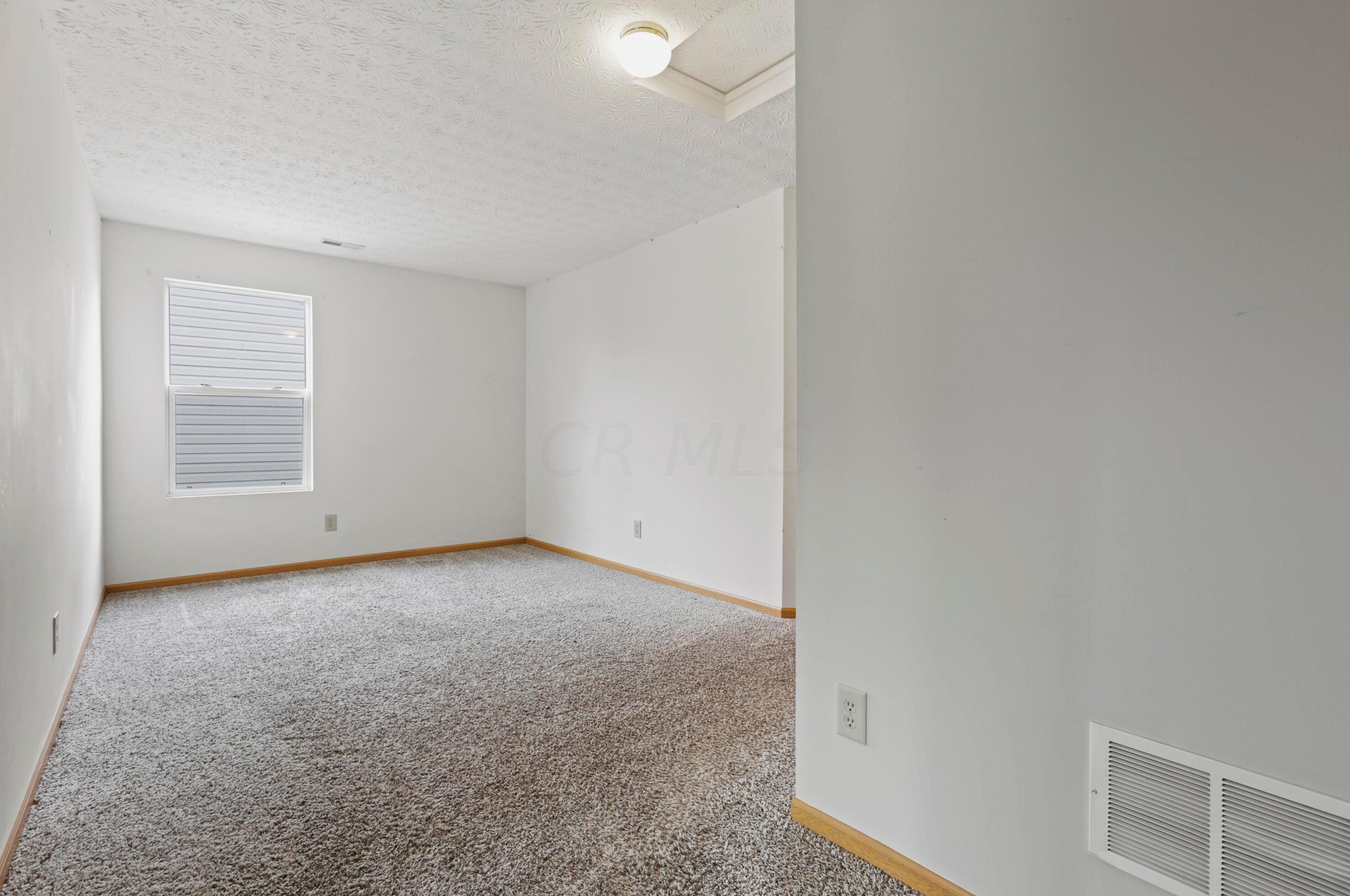7483 Canal Highlands Blvd, Cnl Wnchstr OH  43110-8088 exterior