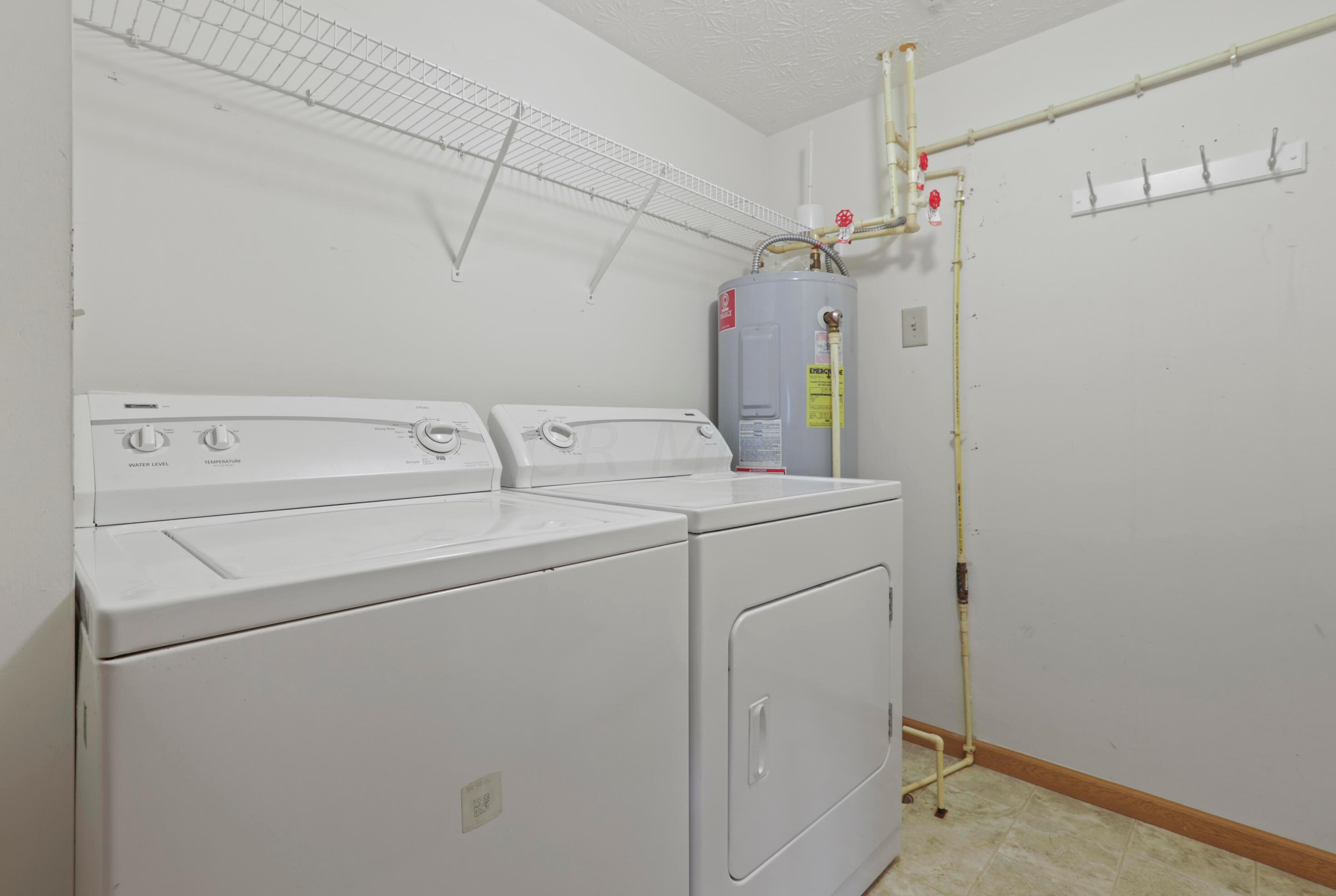 7483 Canal Highlands Blvd, Cnl Wnchstr OH  43110-8088 exterior
