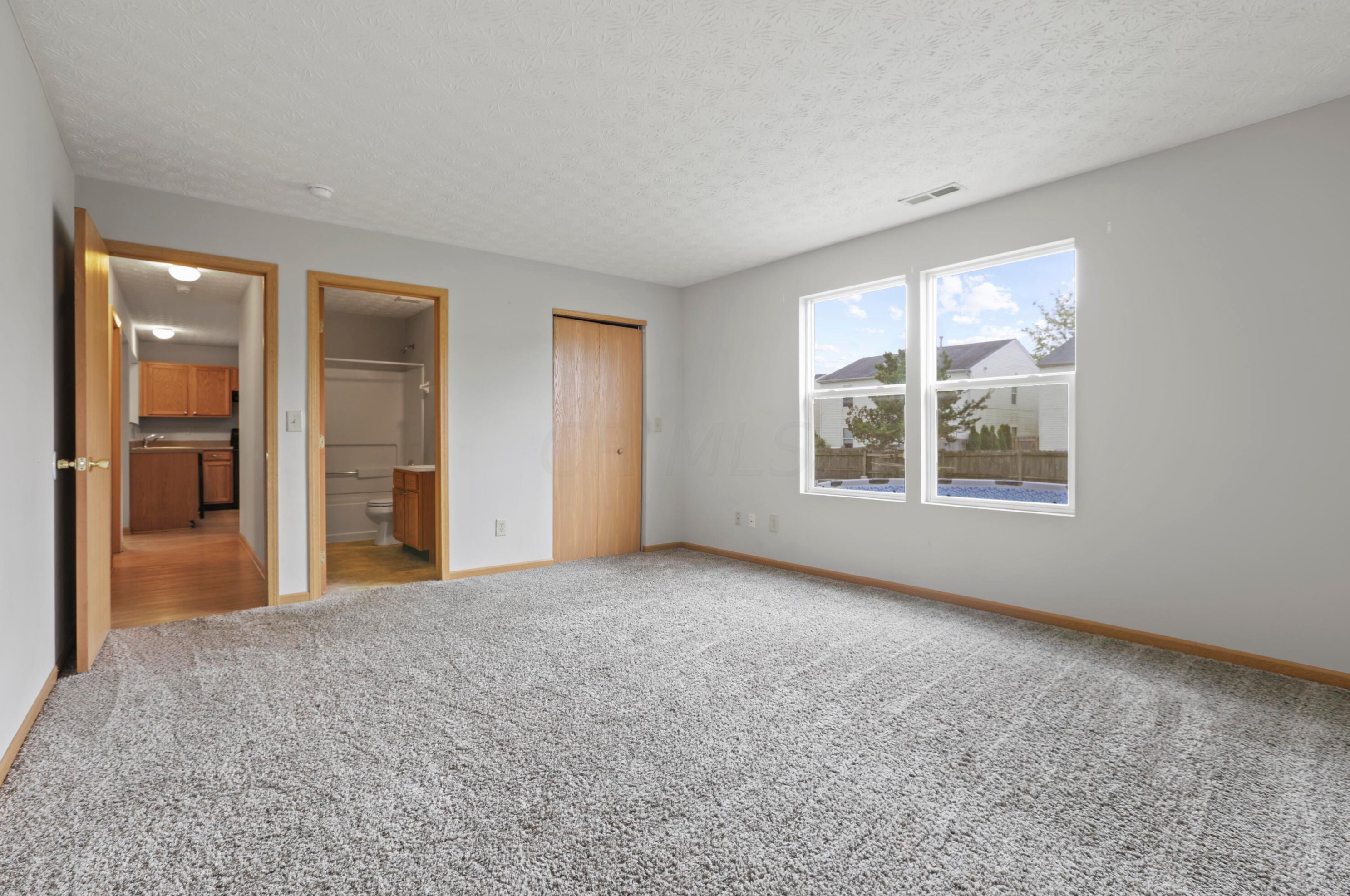 7483 Canal Highlands Blvd, Cnl Wnchstr OH  43110-8088 exterior