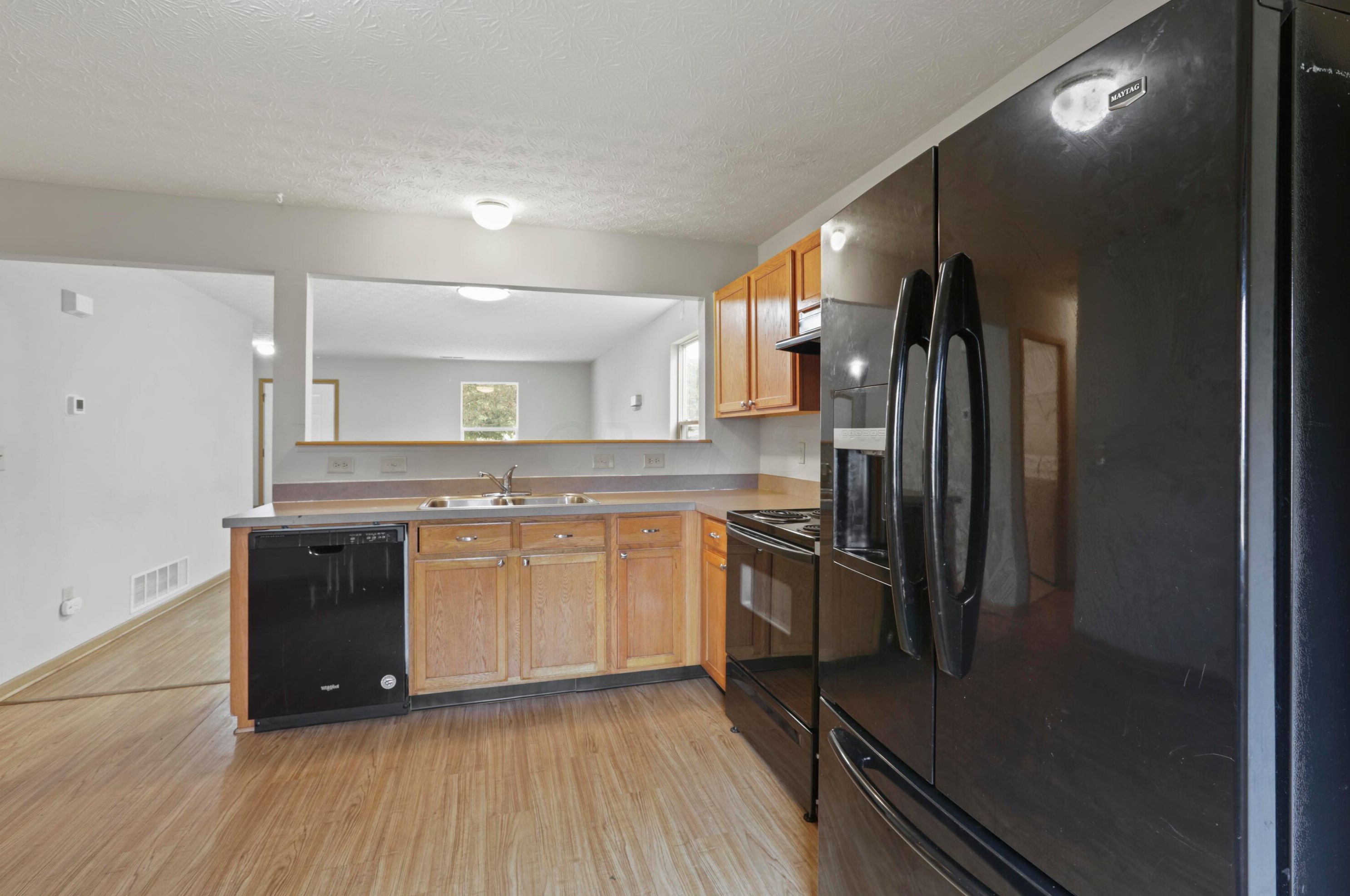 7483 Canal Highlands Blvd, Cnl Wnchstr OH  43110-8088 exterior
