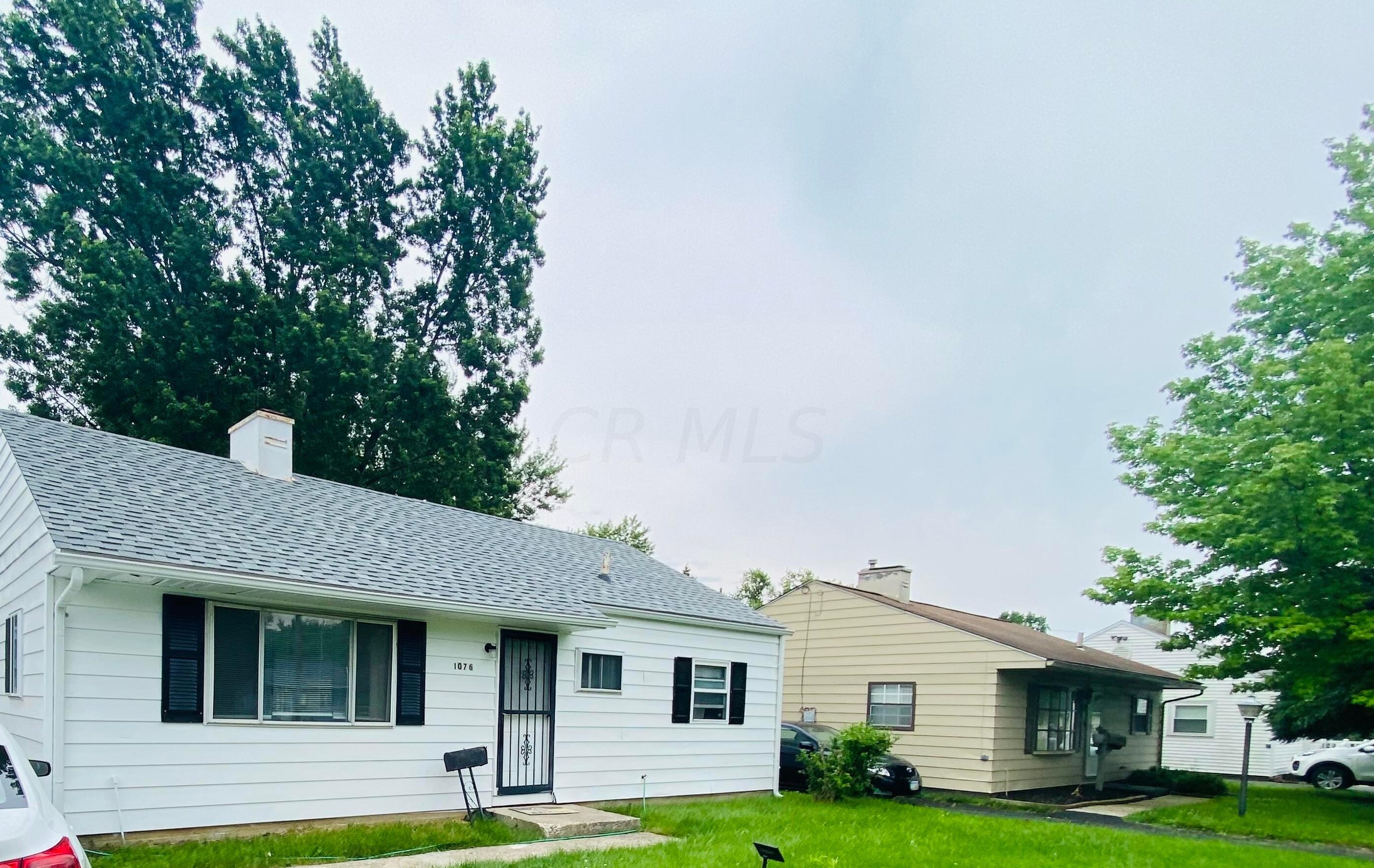 1076 Ashburton Rd, Columbus OH  43227-1031 exterior