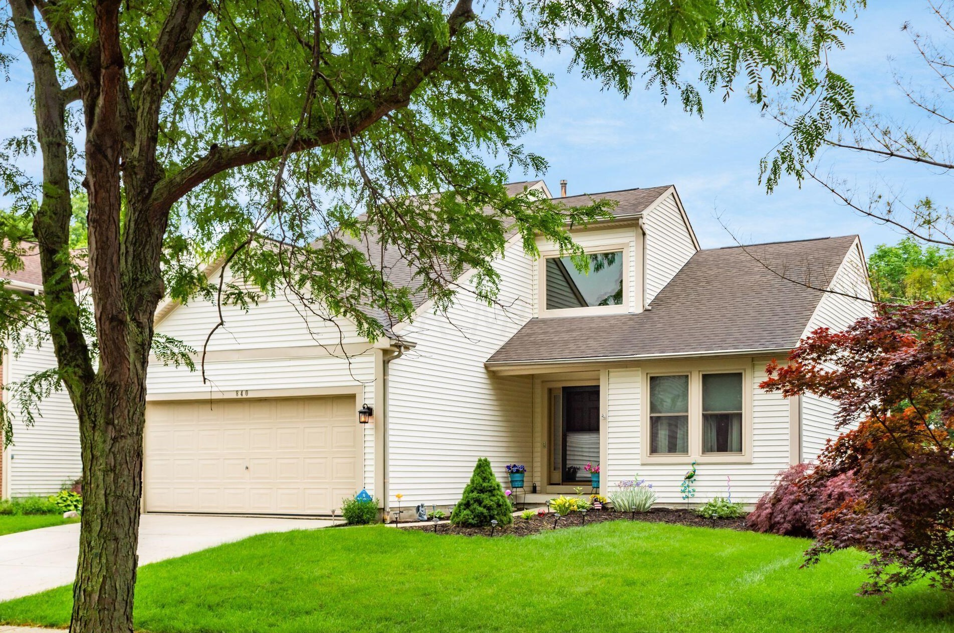 840 Cape Henry Dr, Columbus, OH 43228-9287