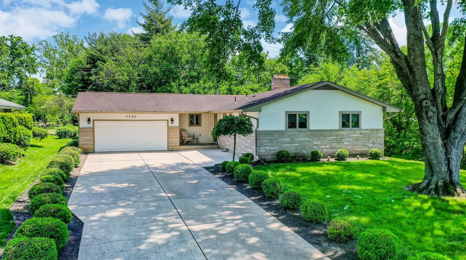 4290 Marland Dr, Columbus, OH 43224-1901