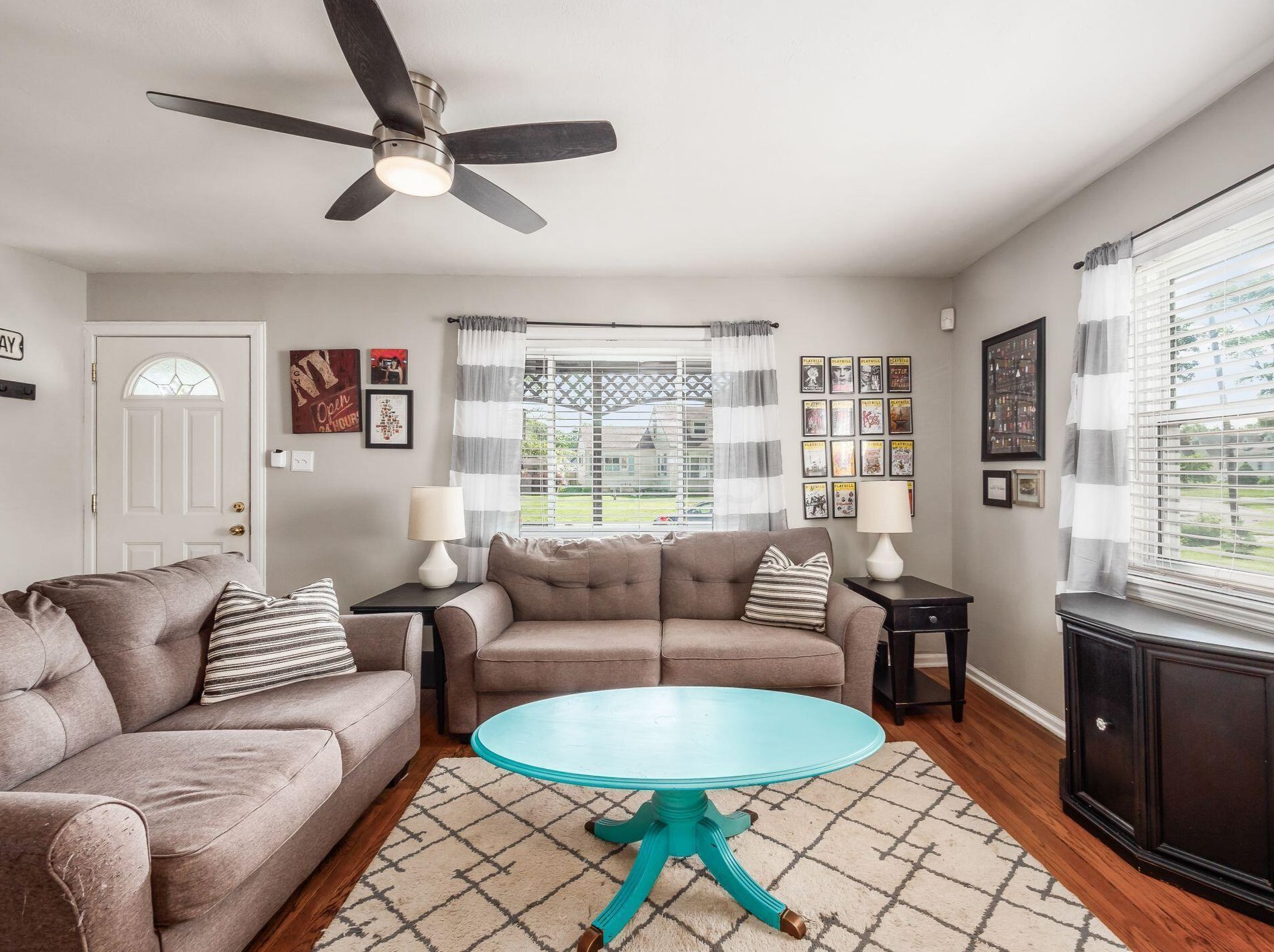 3251 Osceola Dr, Columbus OH 43224-4077 exterior