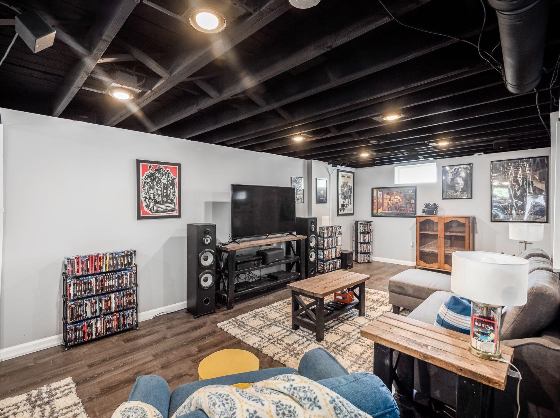 3251 Osceola Dr, Columbus OH 43224-4077 exterior